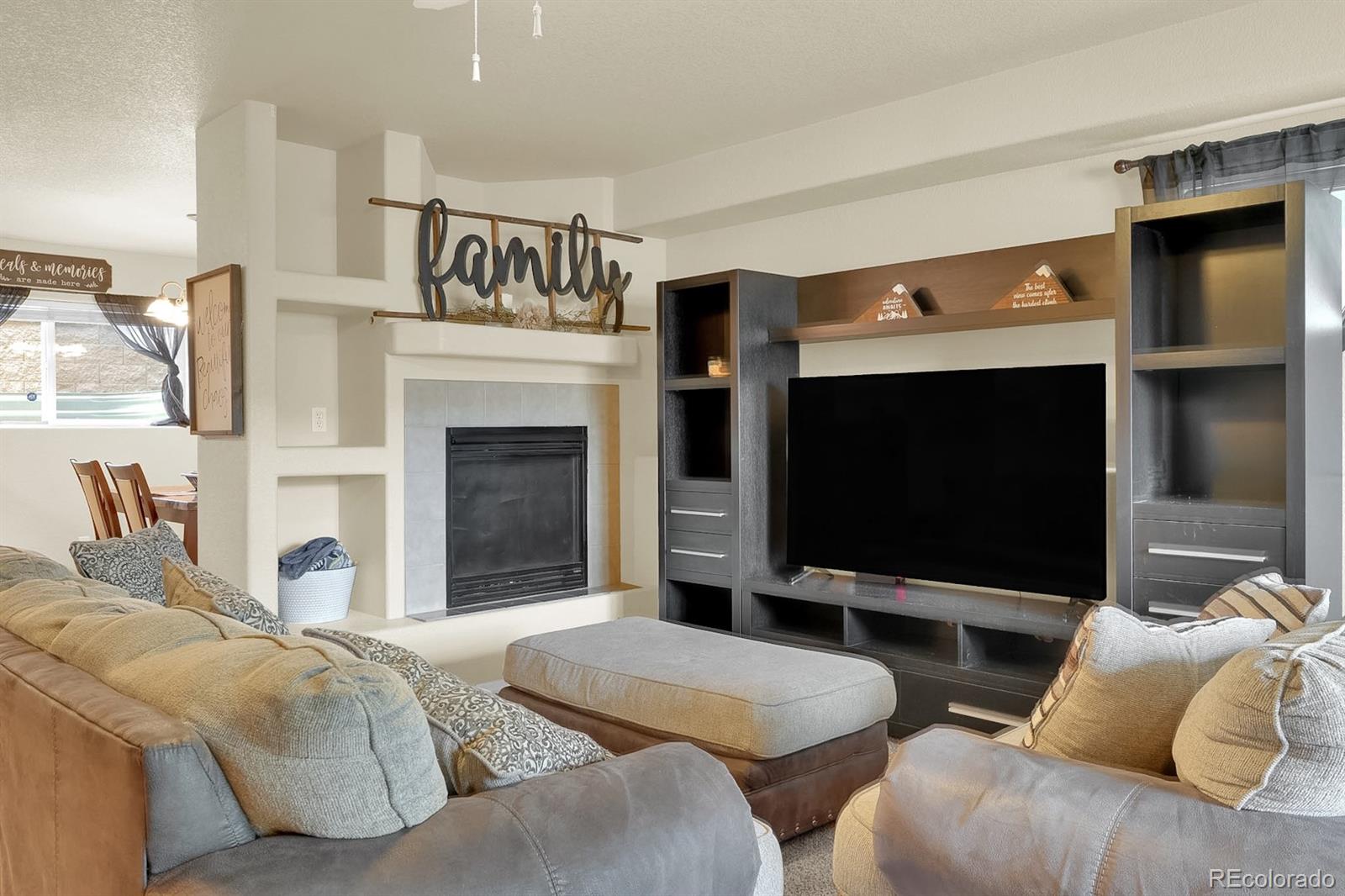 MLS Image #2 for la salle e 2280 ,colorado springs, Colorado
