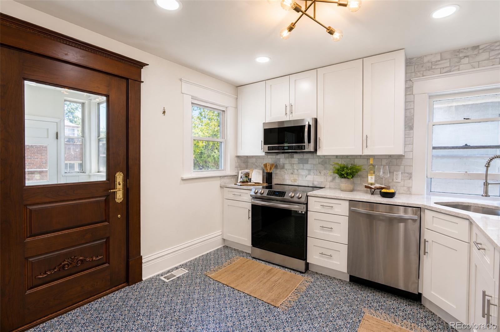 MLS Image #14 for 458 n downing street,denver, Colorado