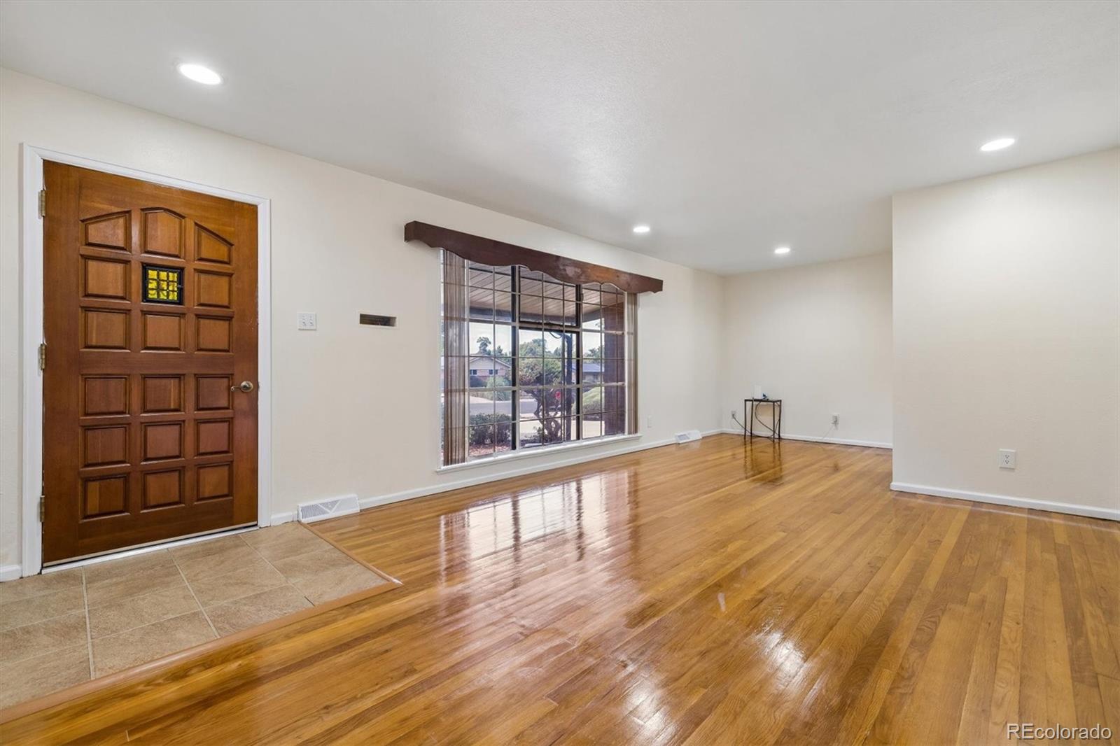 MLS Image #2 for 372  lima street,aurora, Colorado