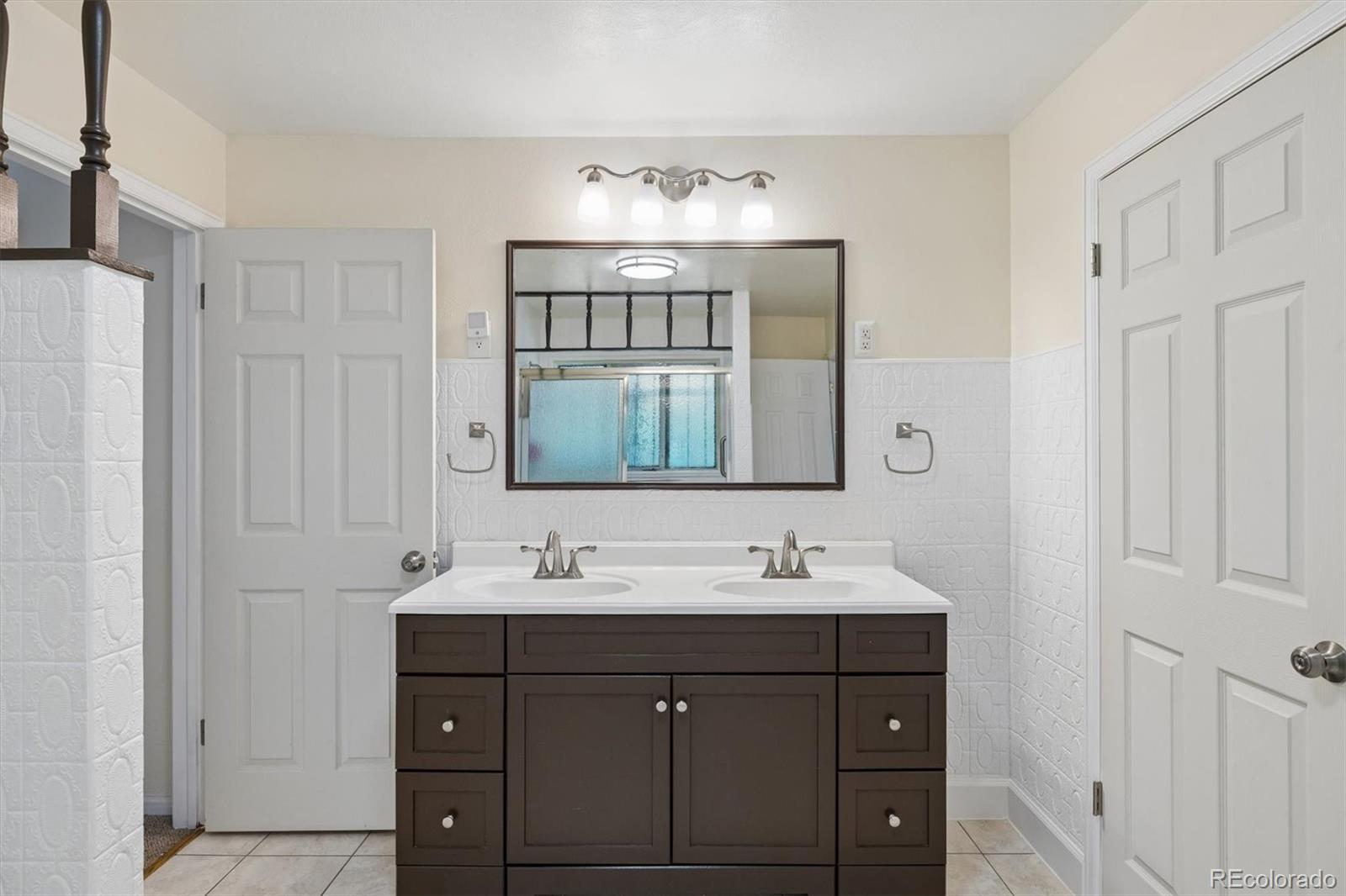 MLS Image #7 for 372  lima street,aurora, Colorado