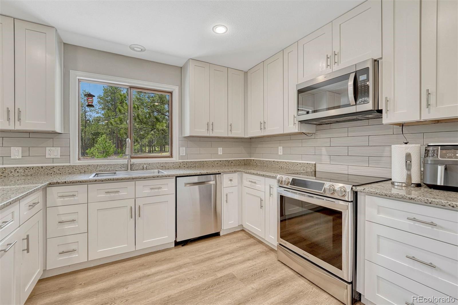 MLS Image #11 for 515  congressional drive,monument, Colorado