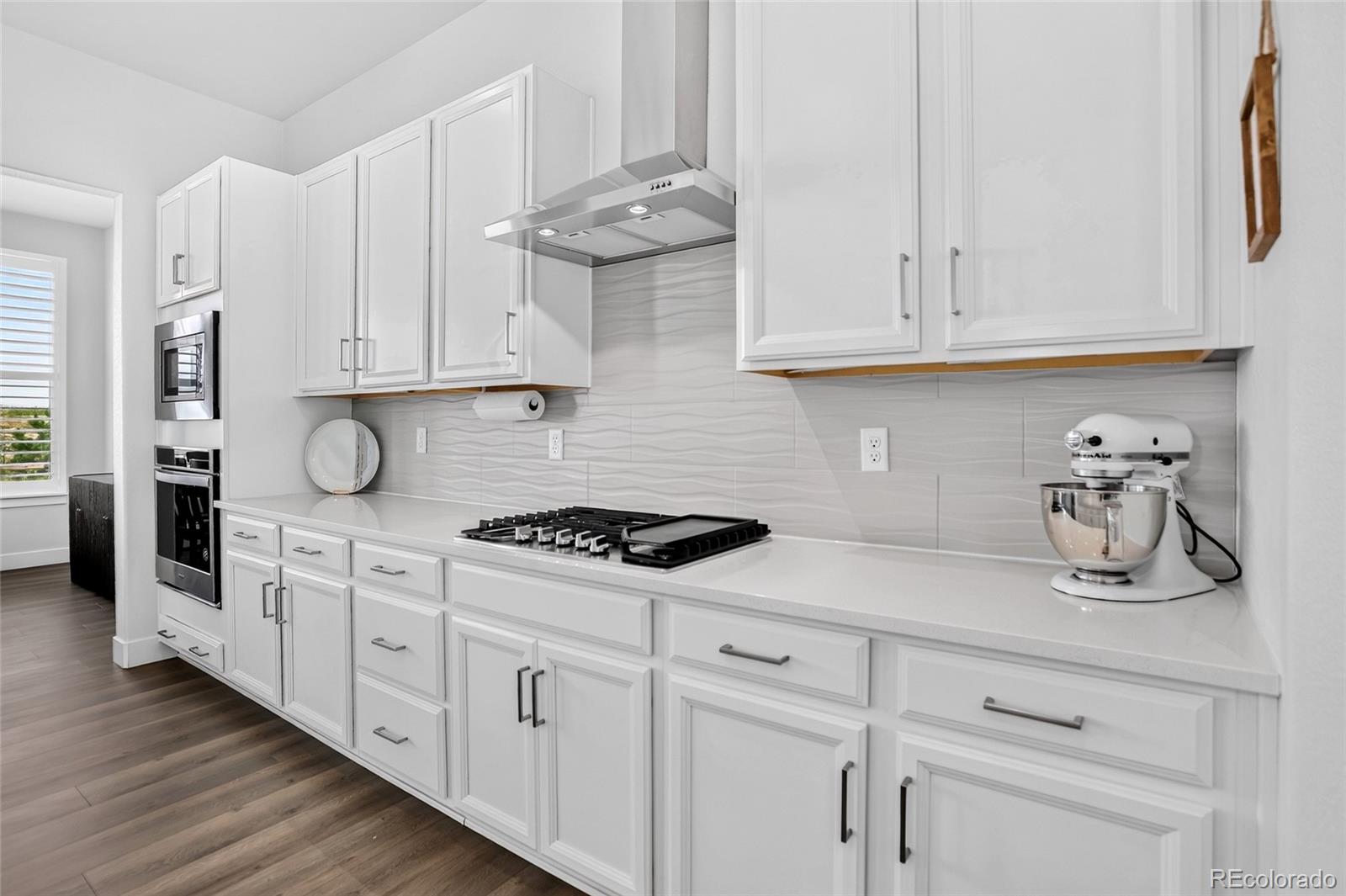 MLS Image #16 for 1044  larimer ridge parkway,timnath, Colorado