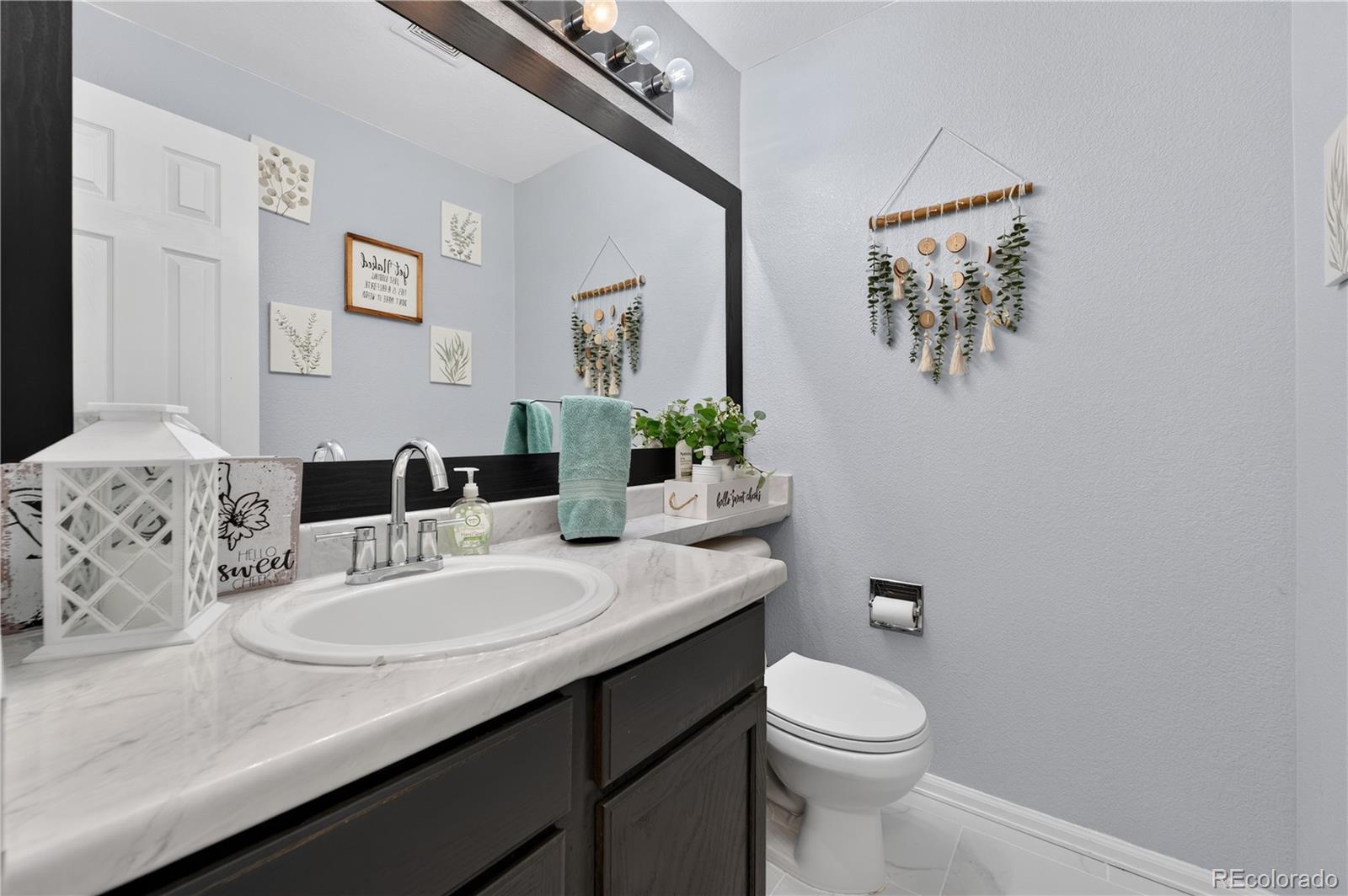 MLS Image #11 for 5134 s ukraine street,aurora, Colorado
