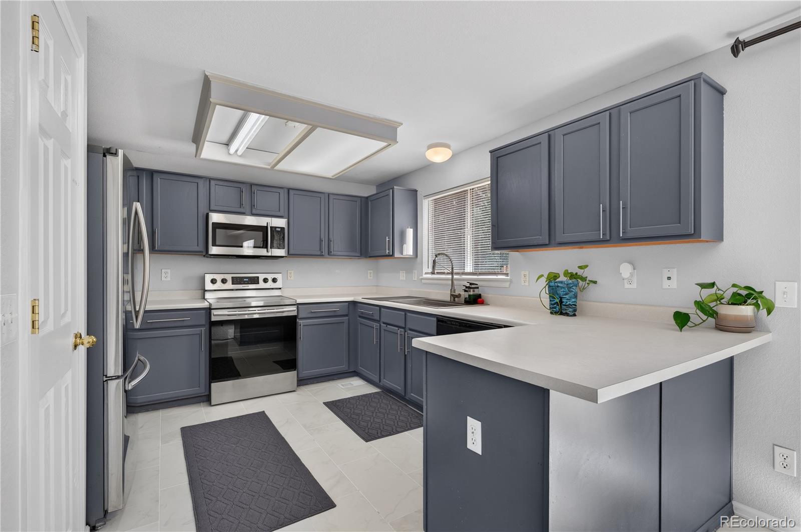 MLS Image #5 for 5134 s ukraine street,aurora, Colorado