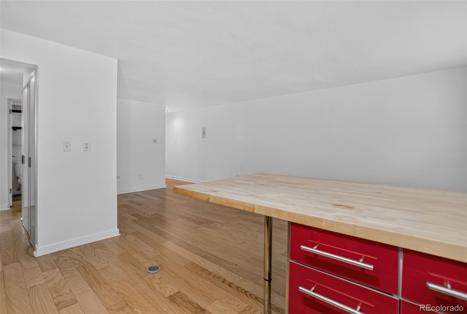 MLS Image #14 for 75 n emerson street,denver, Colorado