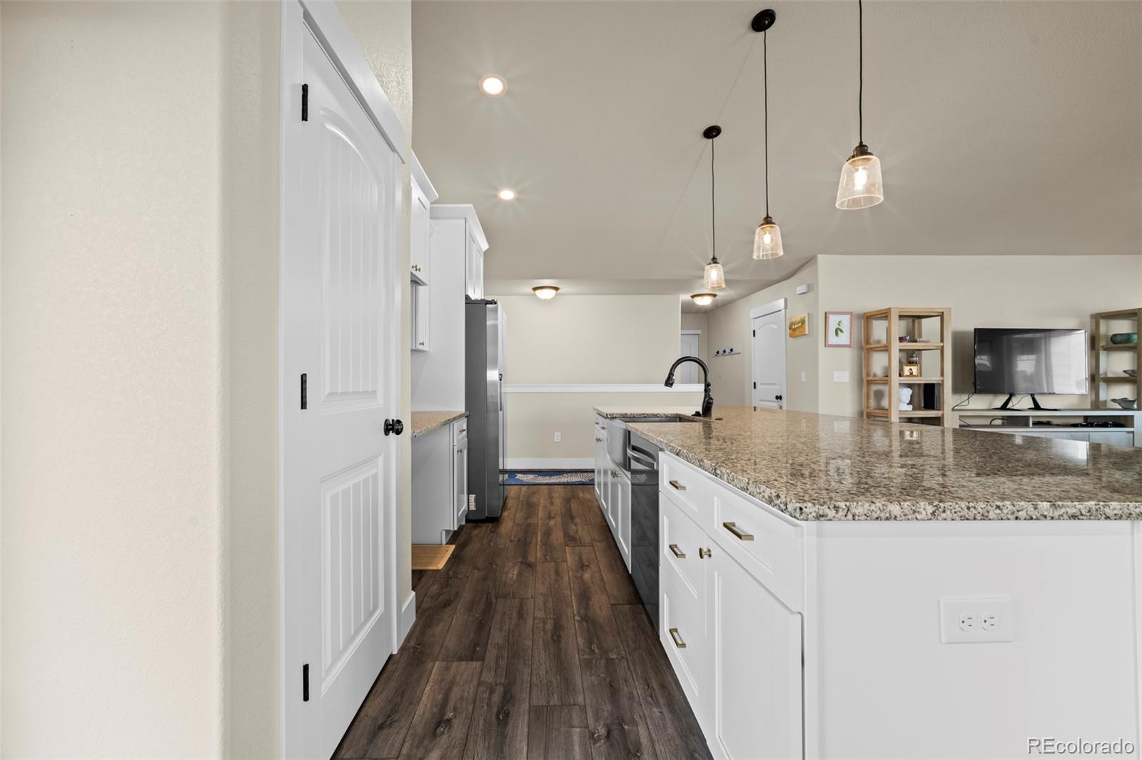 MLS Image #17 for 5545  drake way,longmont, Colorado