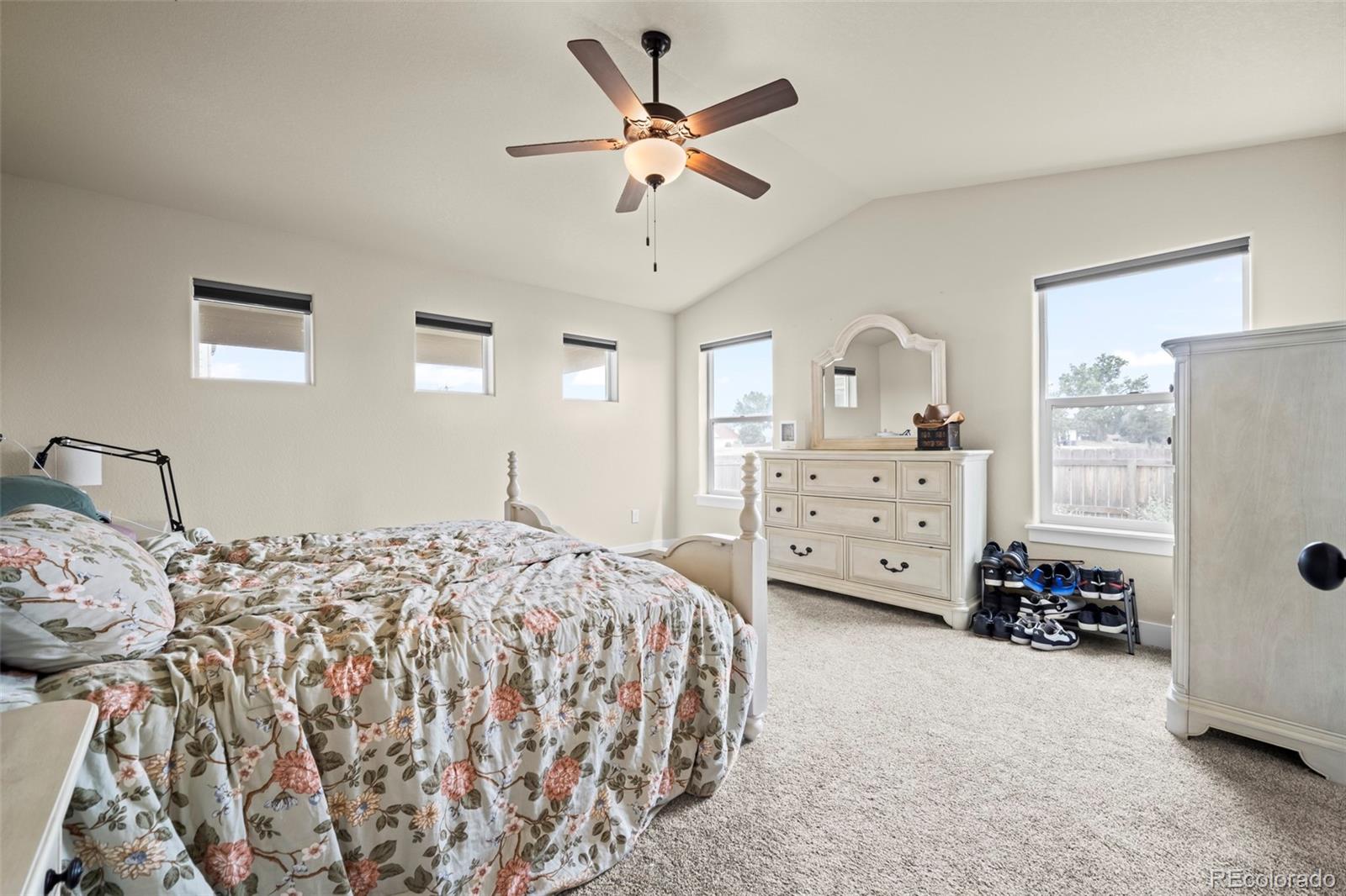 MLS Image #28 for 5545  drake way,longmont, Colorado