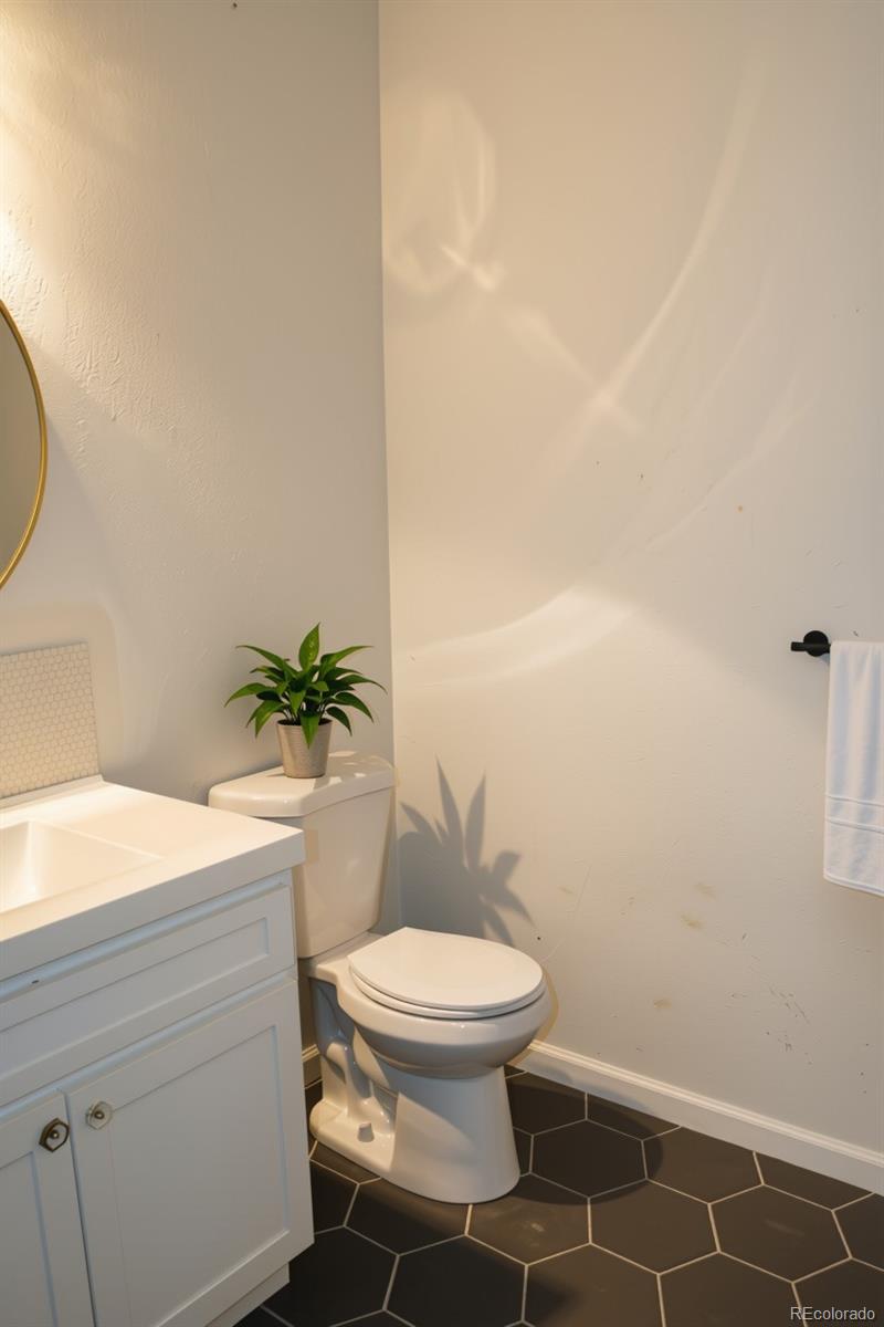 MLS Image #6 for 4085 s crystal circle,aurora, Colorado