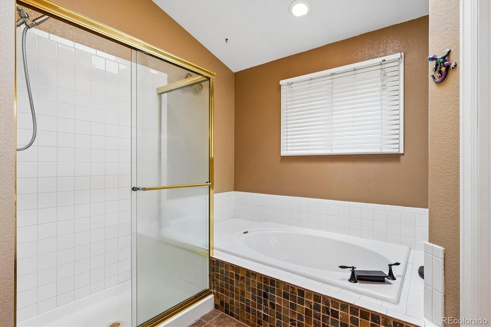 MLS Image #18 for 4825 s ammons street,littleton, Colorado