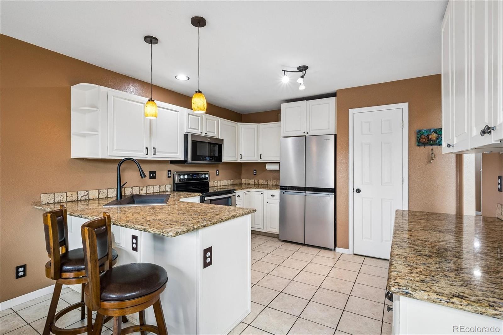 MLS Image #6 for 4825 s ammons street,littleton, Colorado