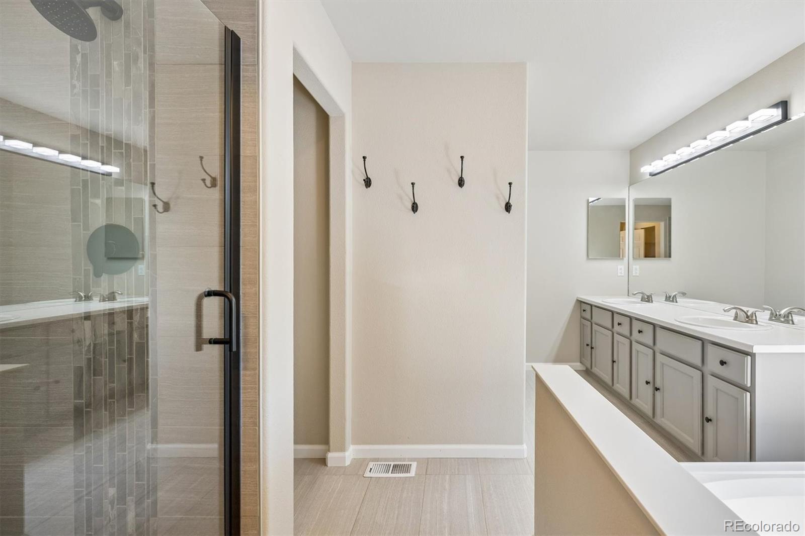 MLS Image #10 for 19376 e hampden place,aurora, Colorado