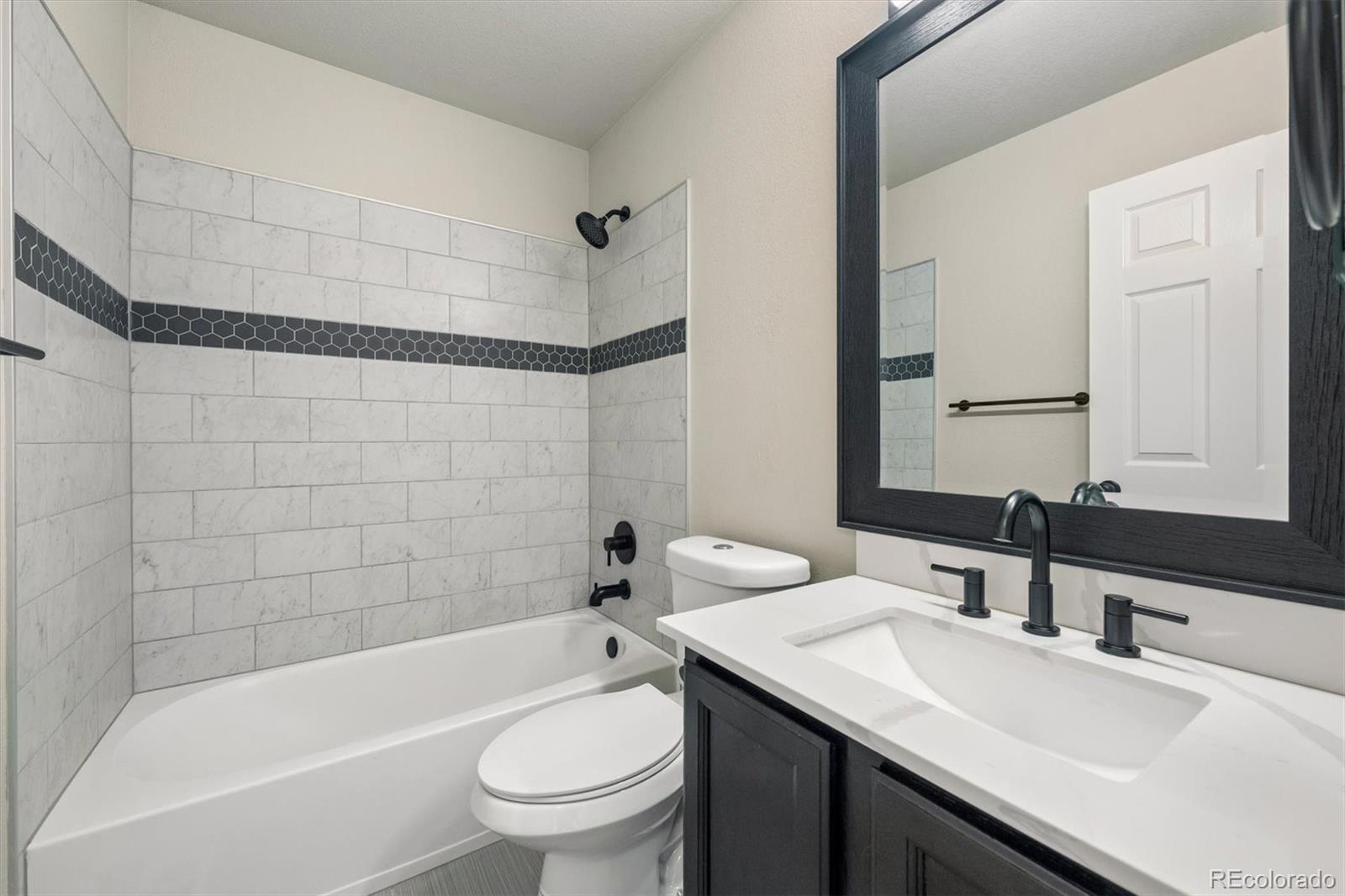 MLS Image #14 for 19376 e hampden place,aurora, Colorado
