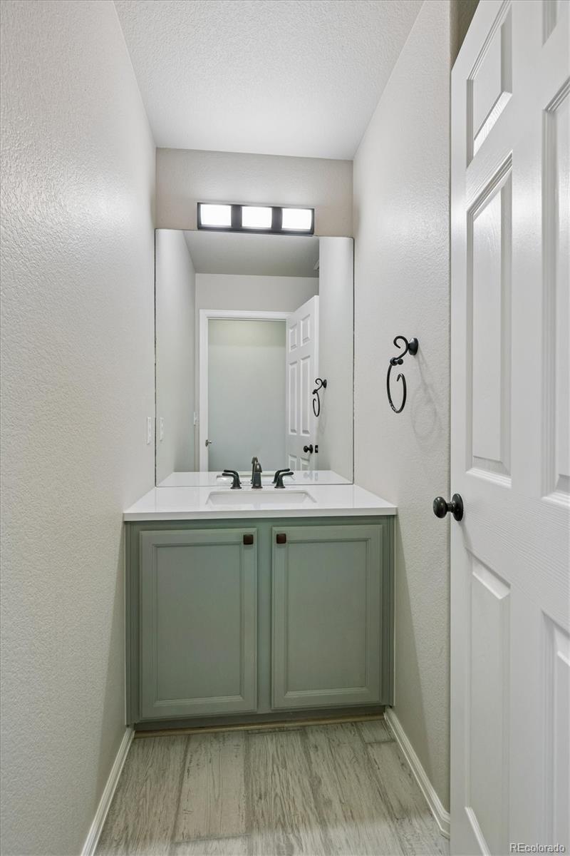 MLS Image #8 for 19376 e hampden place,aurora, Colorado