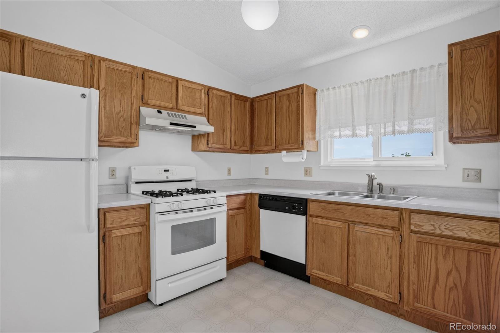 MLS Image #20 for 5230  bradley circle,colorado springs, Colorado