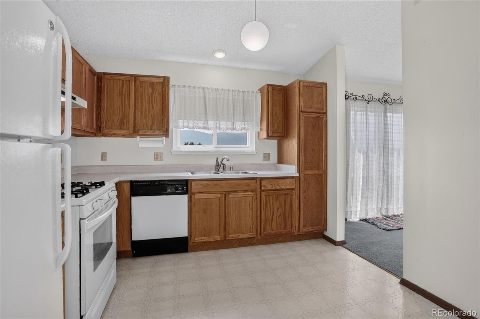 MLS Image #21 for 5230  bradley circle,colorado springs, Colorado