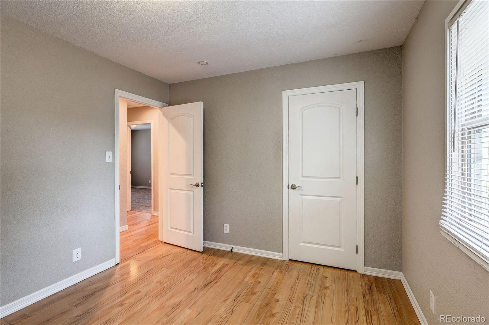 MLS Image #11 for 2141  fir drive,denver, Colorado