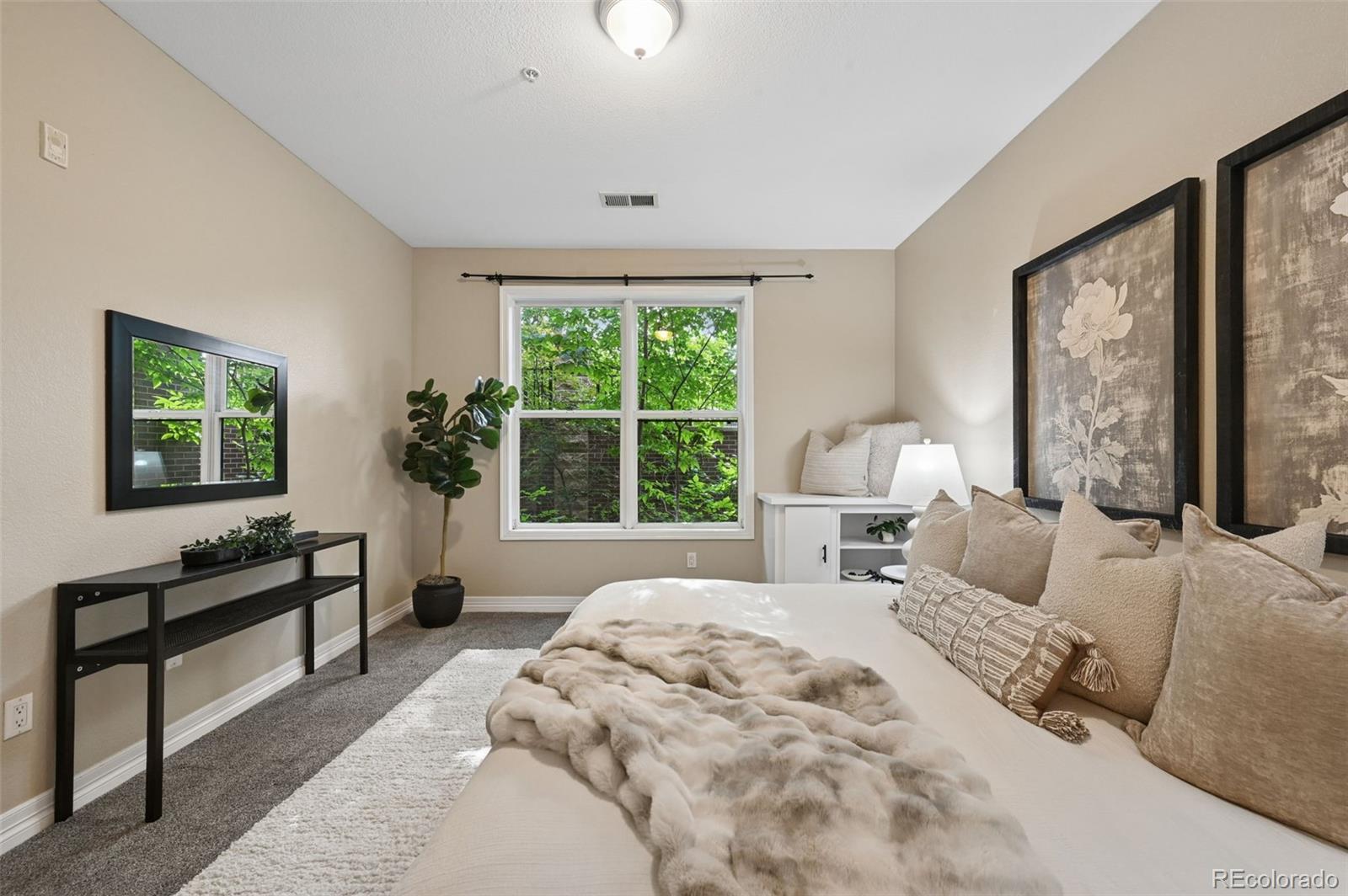 MLS Image #16 for 1654  fillmore street,denver, Colorado