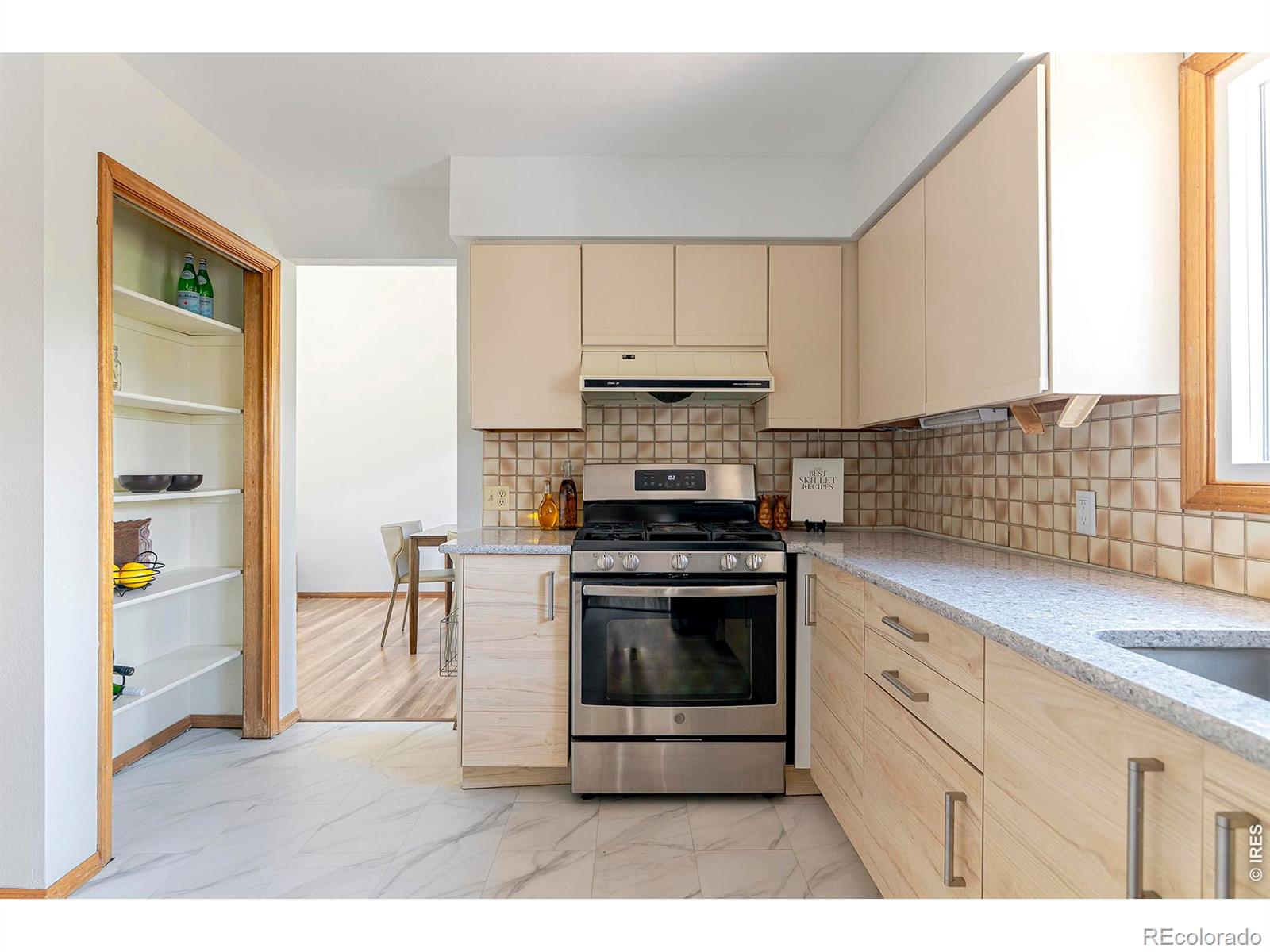 MLS Image #12 for 1901  red cloud road,longmont, Colorado