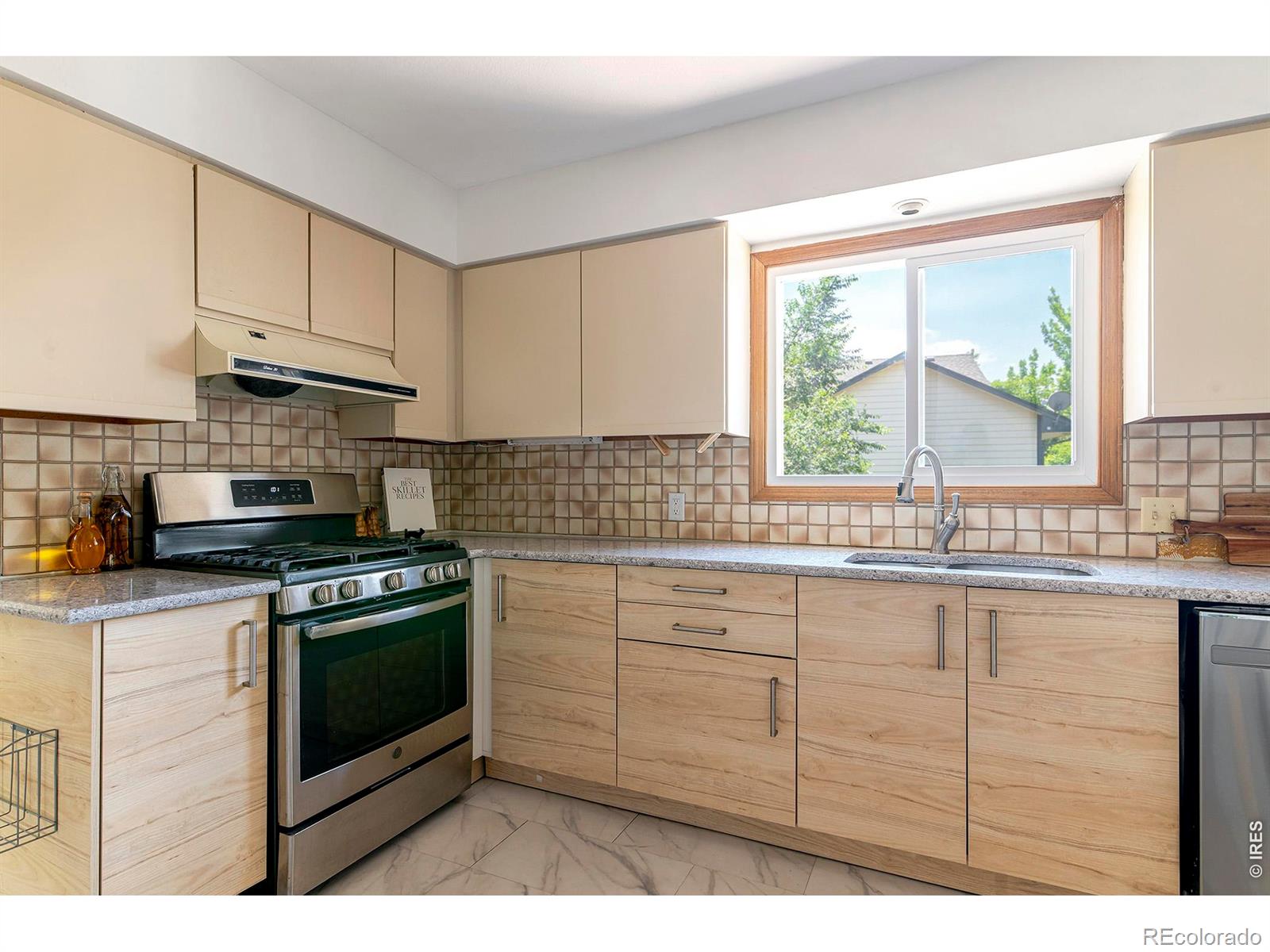 MLS Image #9 for 1901  red cloud road,longmont, Colorado