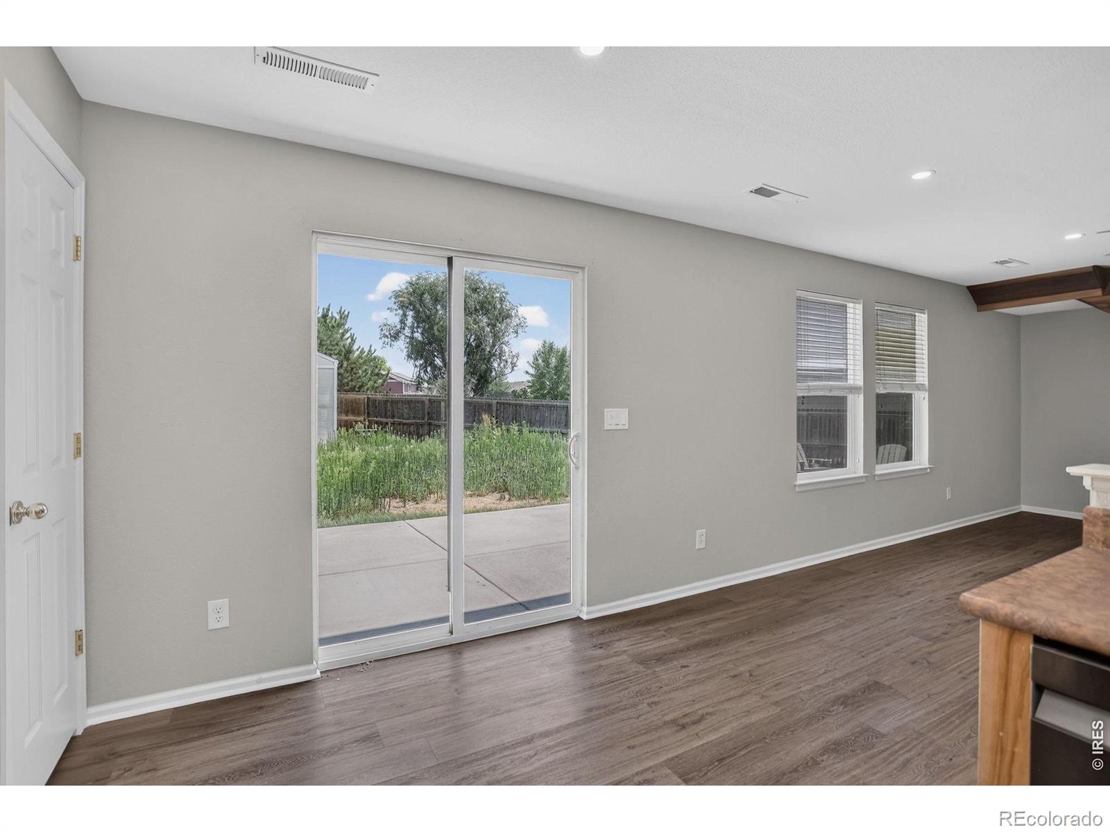 MLS Image #10 for 72  shenandoah way,brighton, Colorado