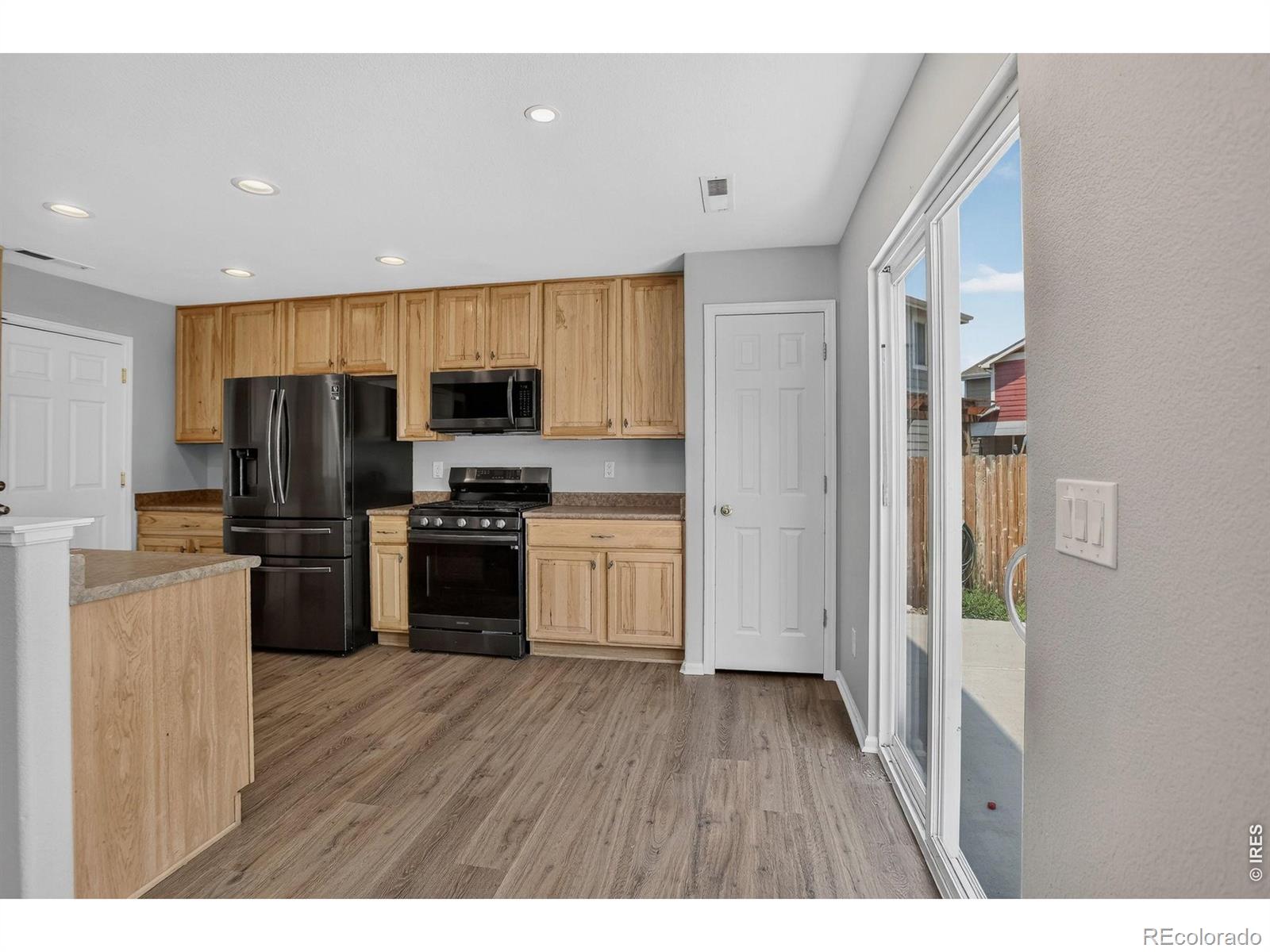 MLS Image #6 for 72  shenandoah way,brighton, Colorado