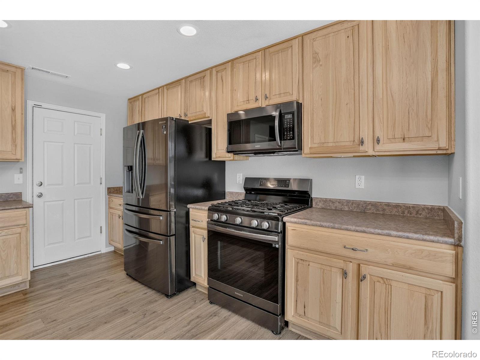 MLS Image #8 for 72  shenandoah way,brighton, Colorado