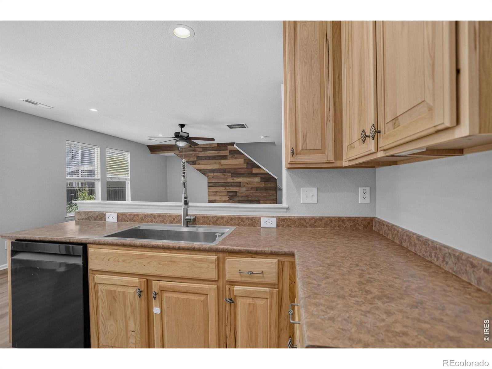 MLS Image #9 for 72  shenandoah way,brighton, Colorado