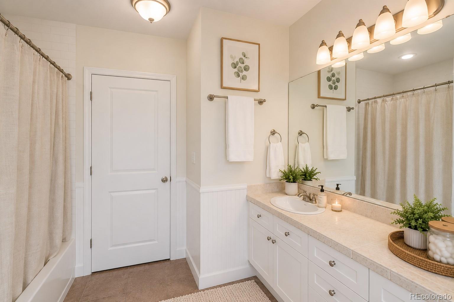 MLS Image #17 for 2001 n gaylord street,denver, Colorado