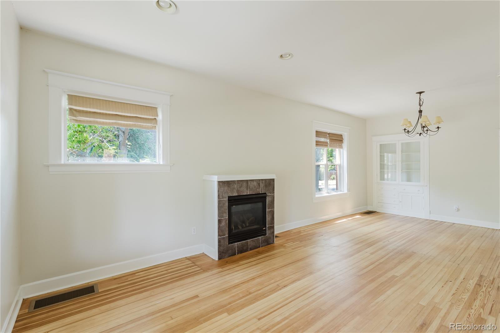 MLS Image #18 for 2001 n gaylord street,denver, Colorado
