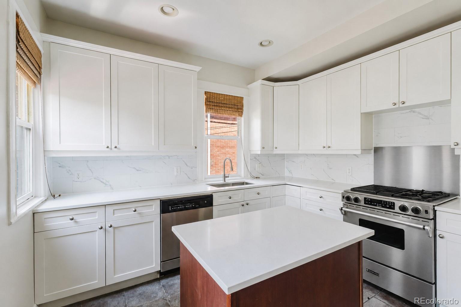 MLS Image #37 for 2001 n gaylord street,denver, Colorado