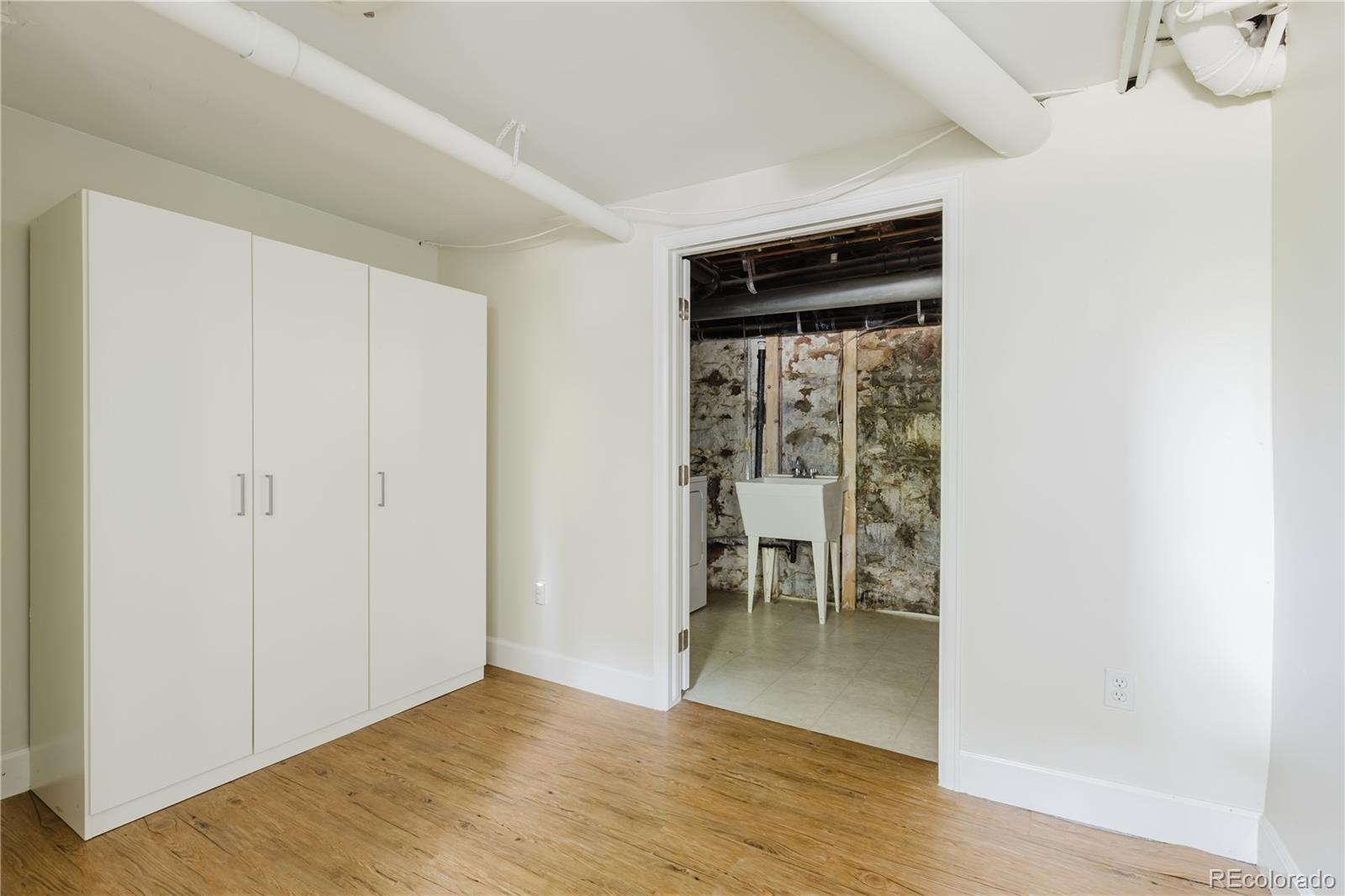 MLS Image #42 for 2001 n gaylord street,denver, Colorado