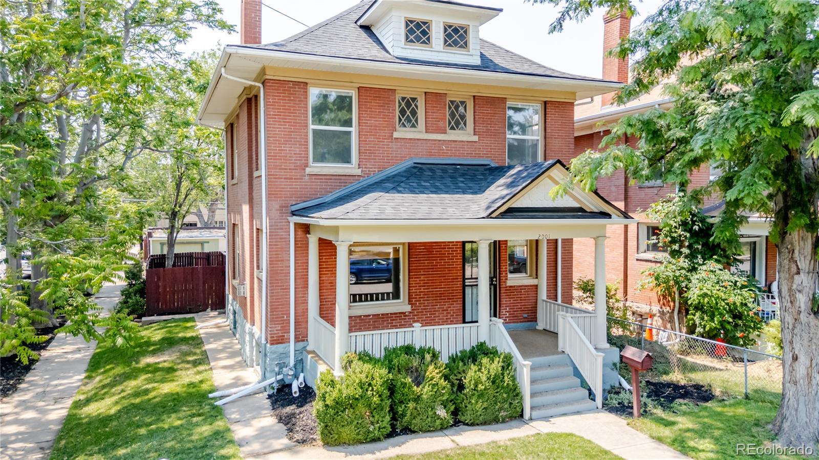 MLS Image #47 for 2001 n gaylord street,denver, Colorado