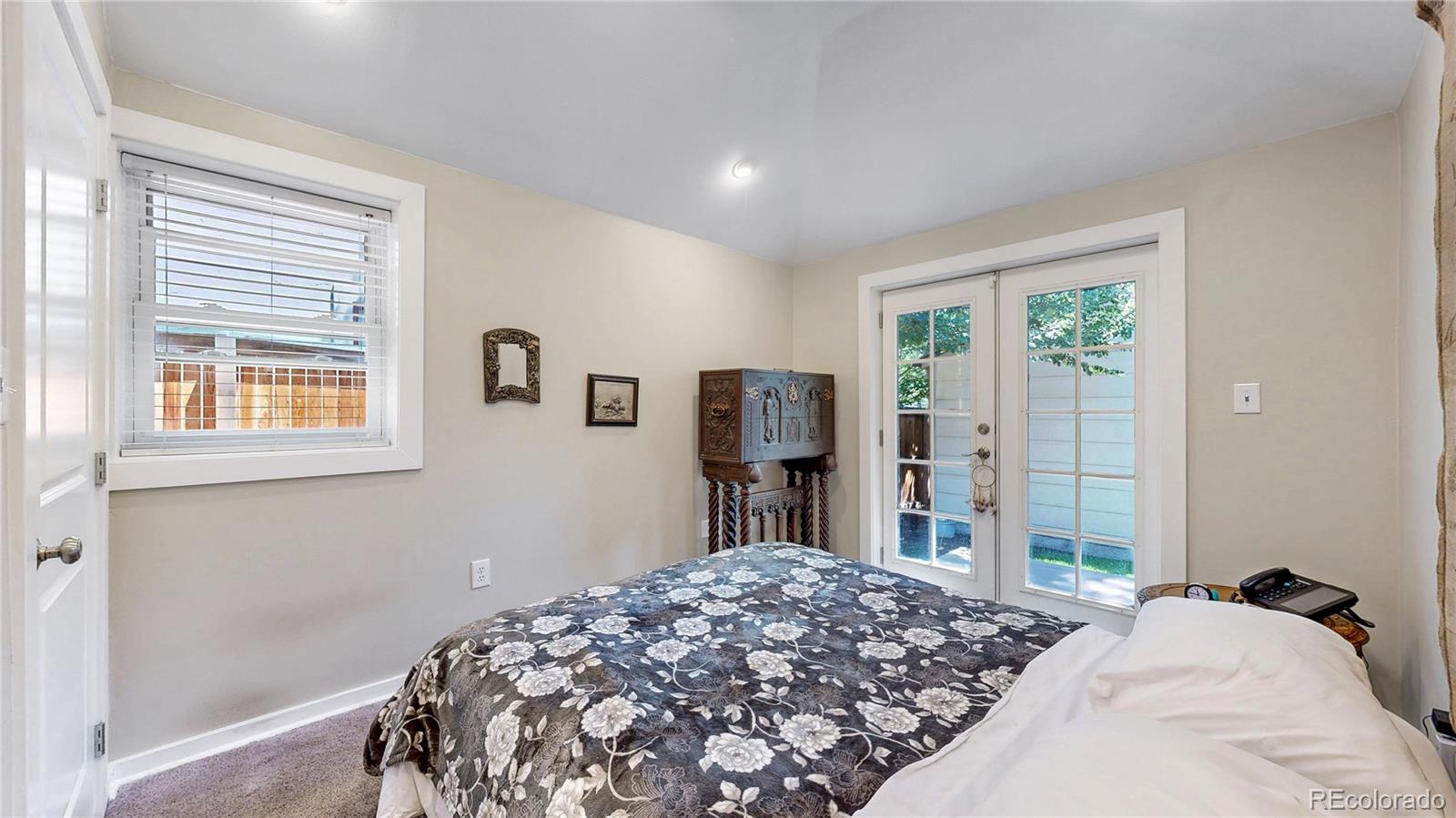 MLS Image #14 for 1080  krameria street,denver, Colorado