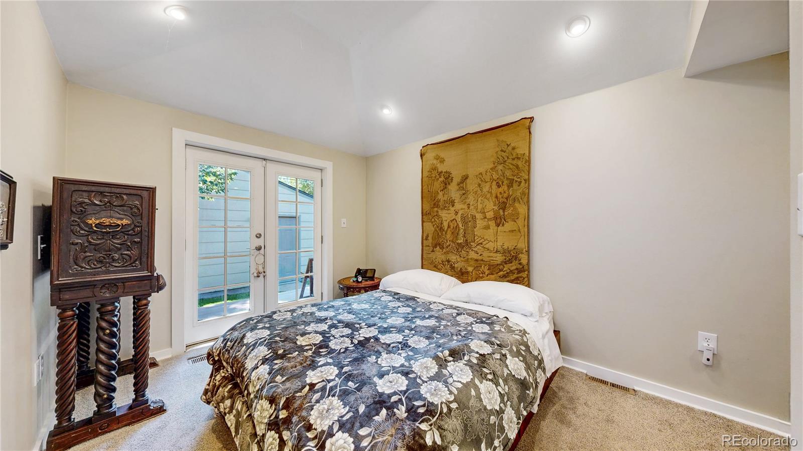 MLS Image #15 for 1080  krameria street,denver, Colorado