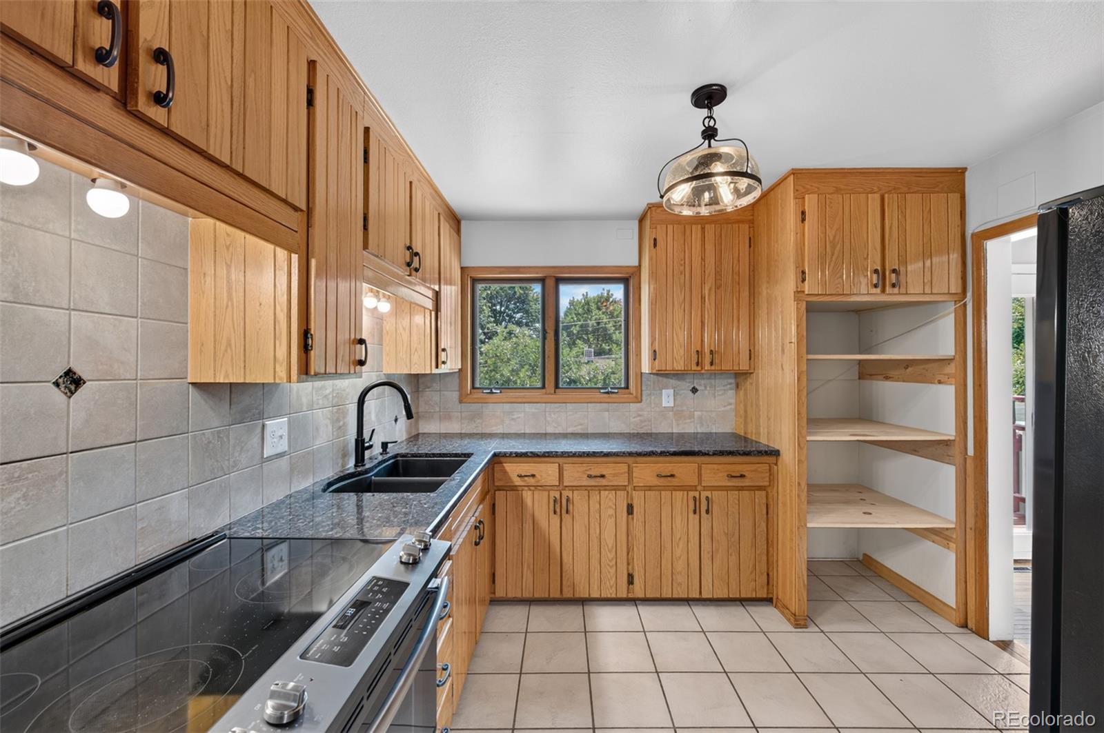 MLS Image #12 for 4119  palmer park boulevard,colorado springs, Colorado