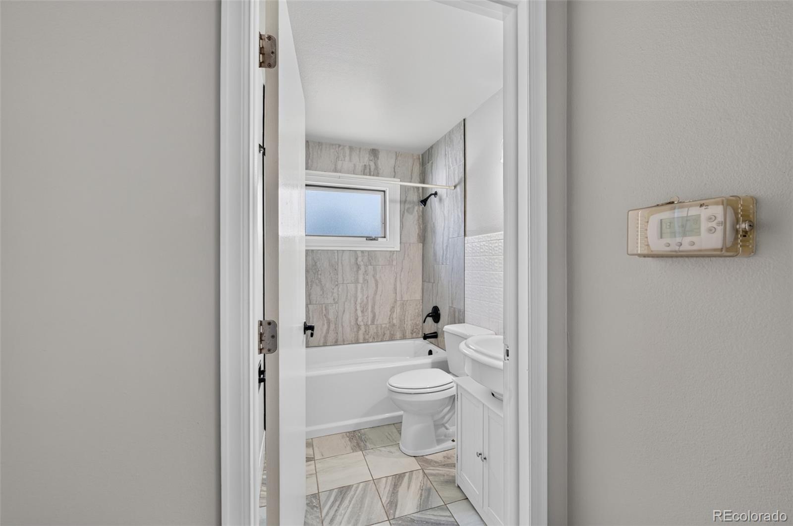 MLS Image #15 for 4119  palmer park boulevard,colorado springs, Colorado