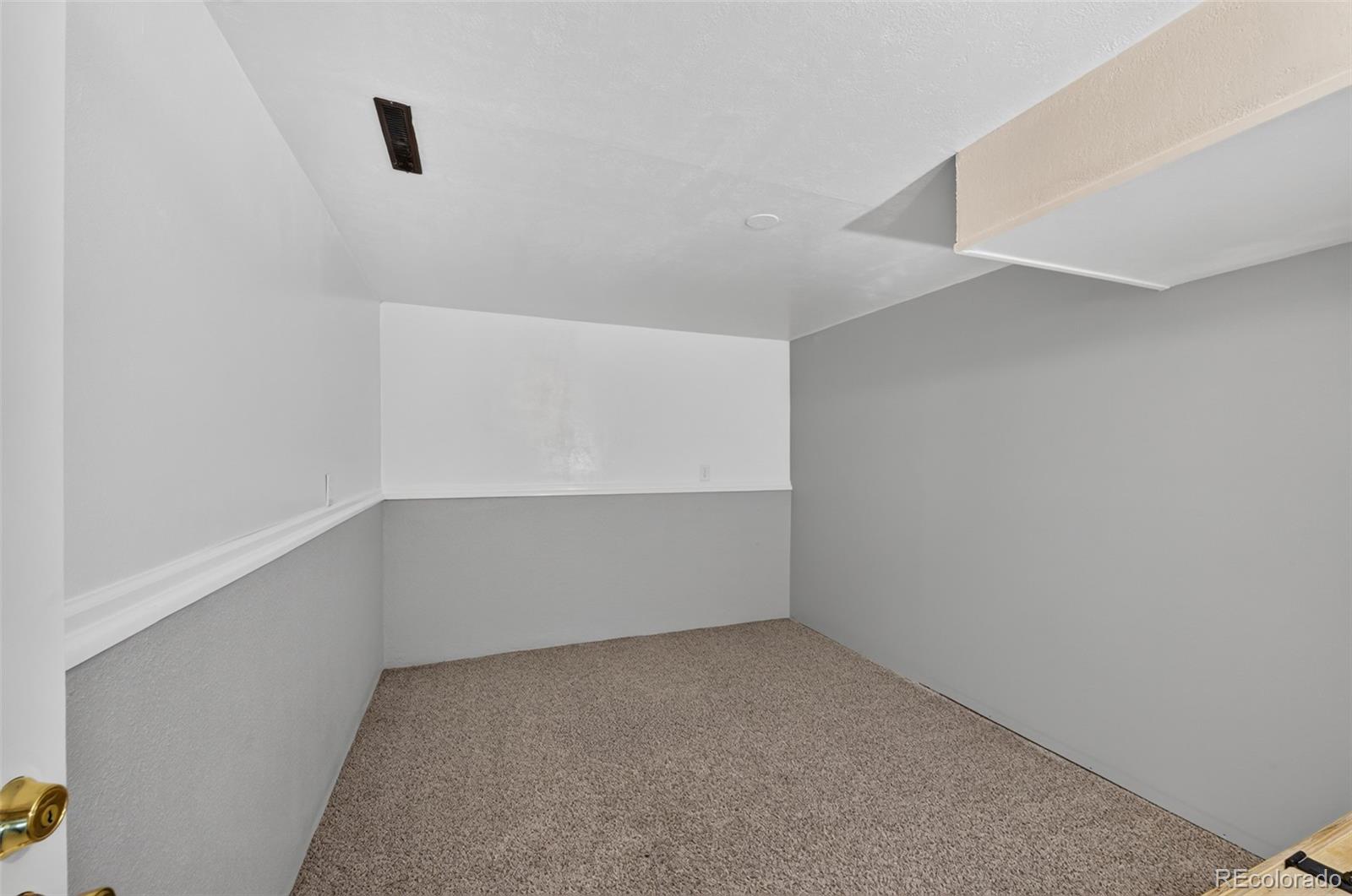 MLS Image #31 for 4119  palmer park boulevard,colorado springs, Colorado