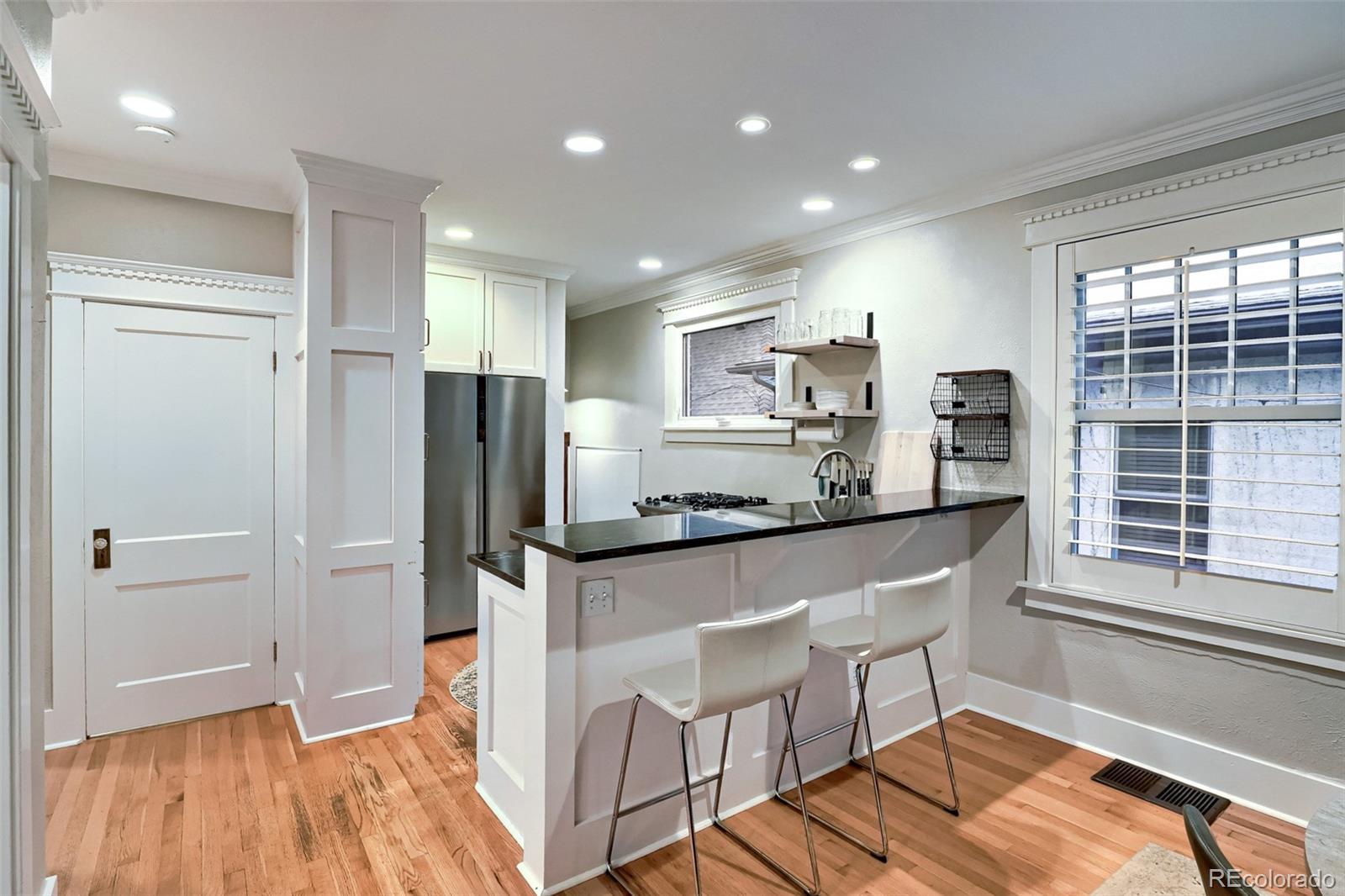 MLS Image #9 for 310 s williams street,denver, Colorado