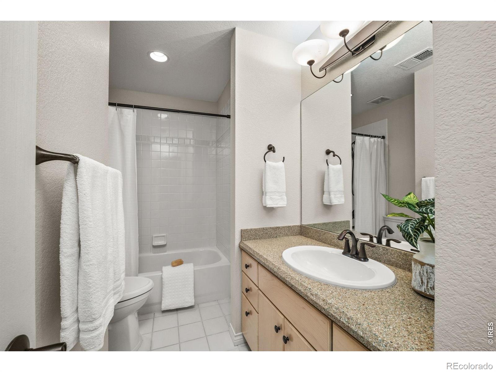 MLS Image #26 for 6 s monroe street,denver, Colorado