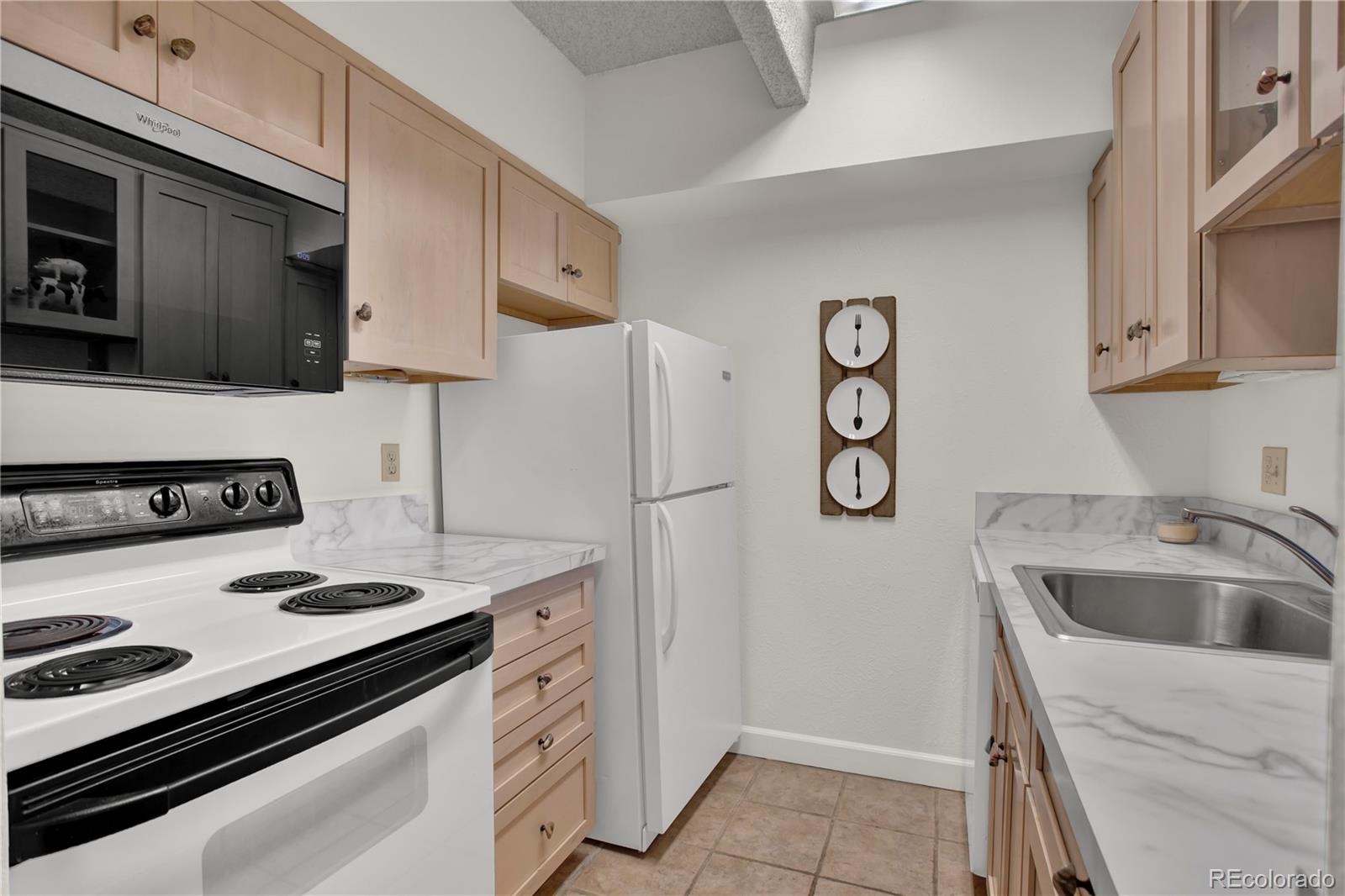 MLS Image #5 for 777 n washington street 205,denver, Colorado