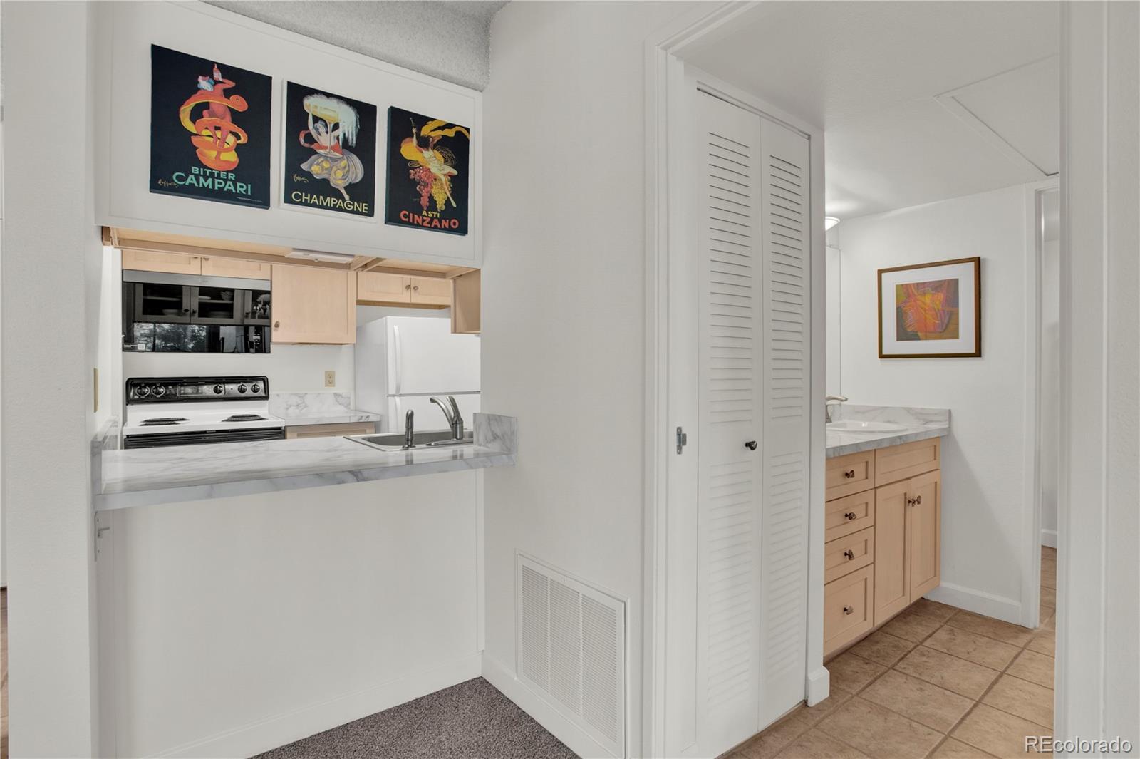 MLS Image #8 for 777 n washington street 205,denver, Colorado