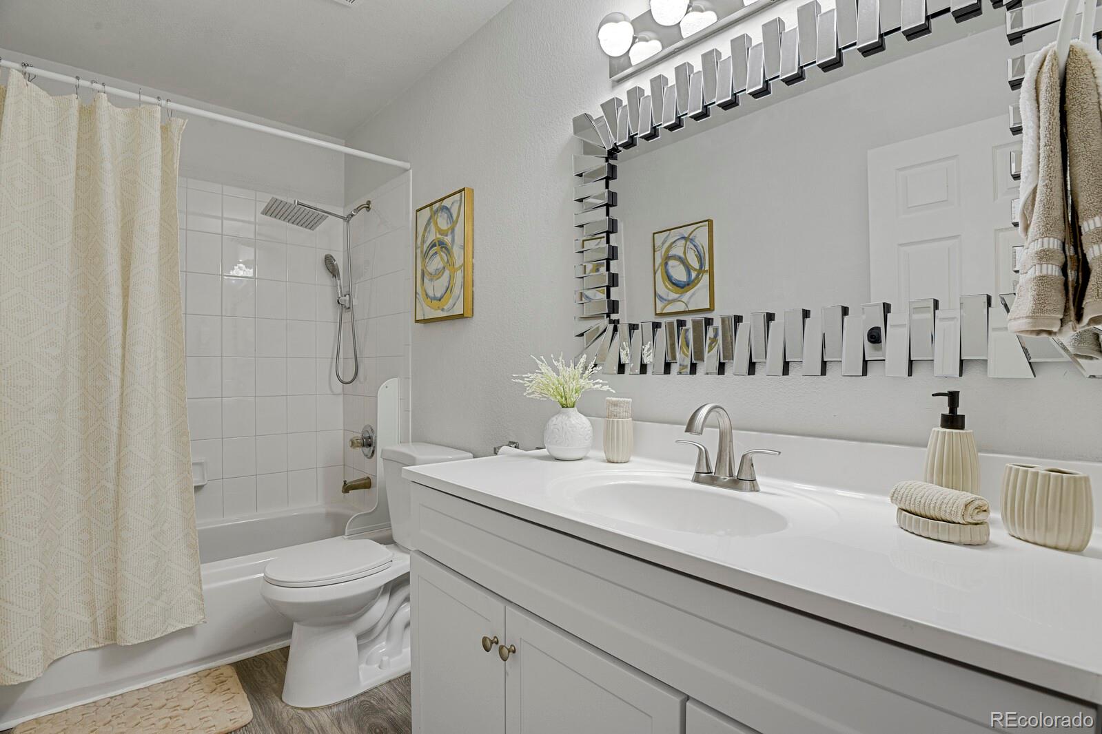 MLS Image #17 for 2642  devonshire court,denver, Colorado
