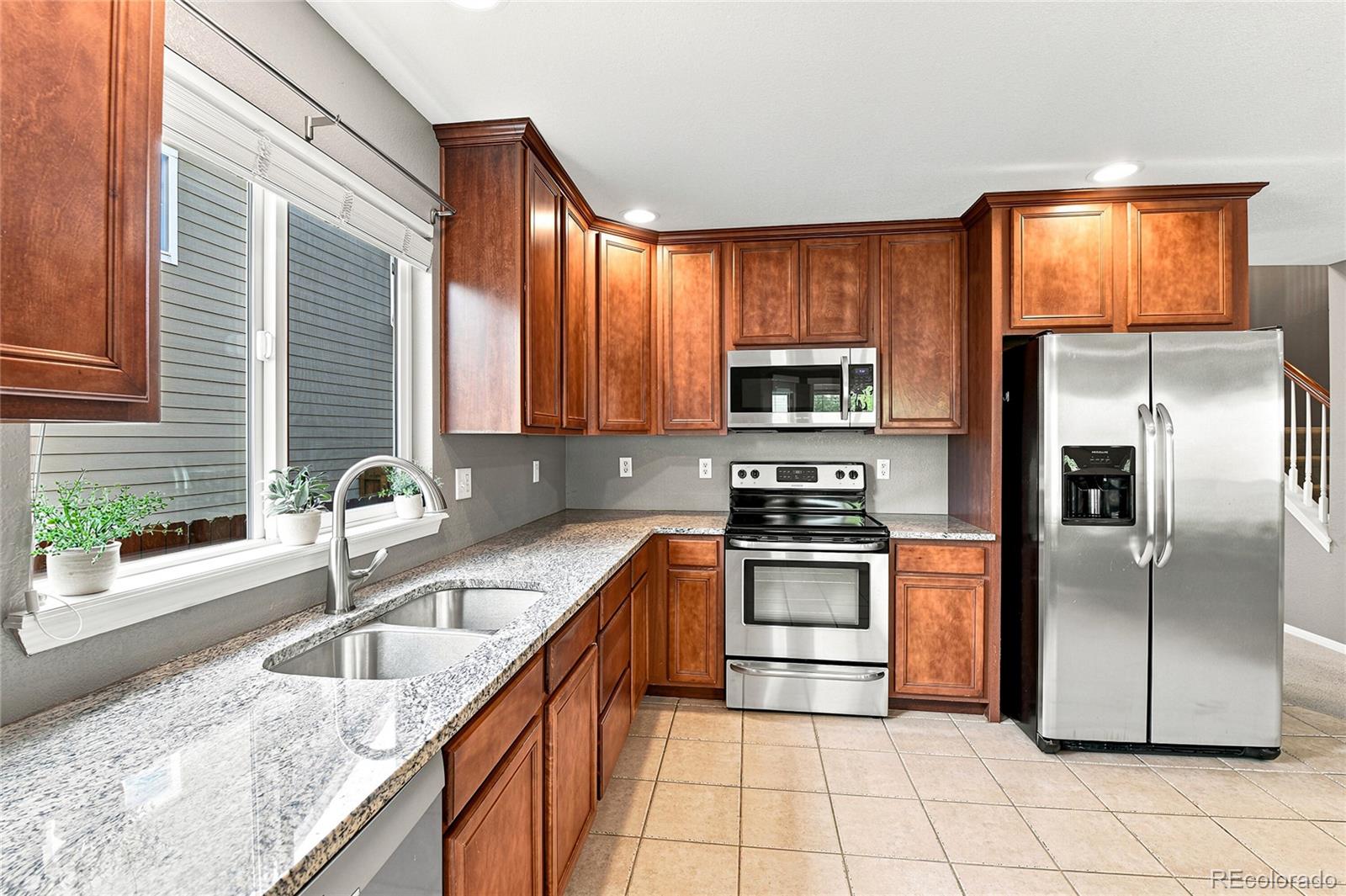 MLS Image #10 for 330  short drive,dacono, Colorado