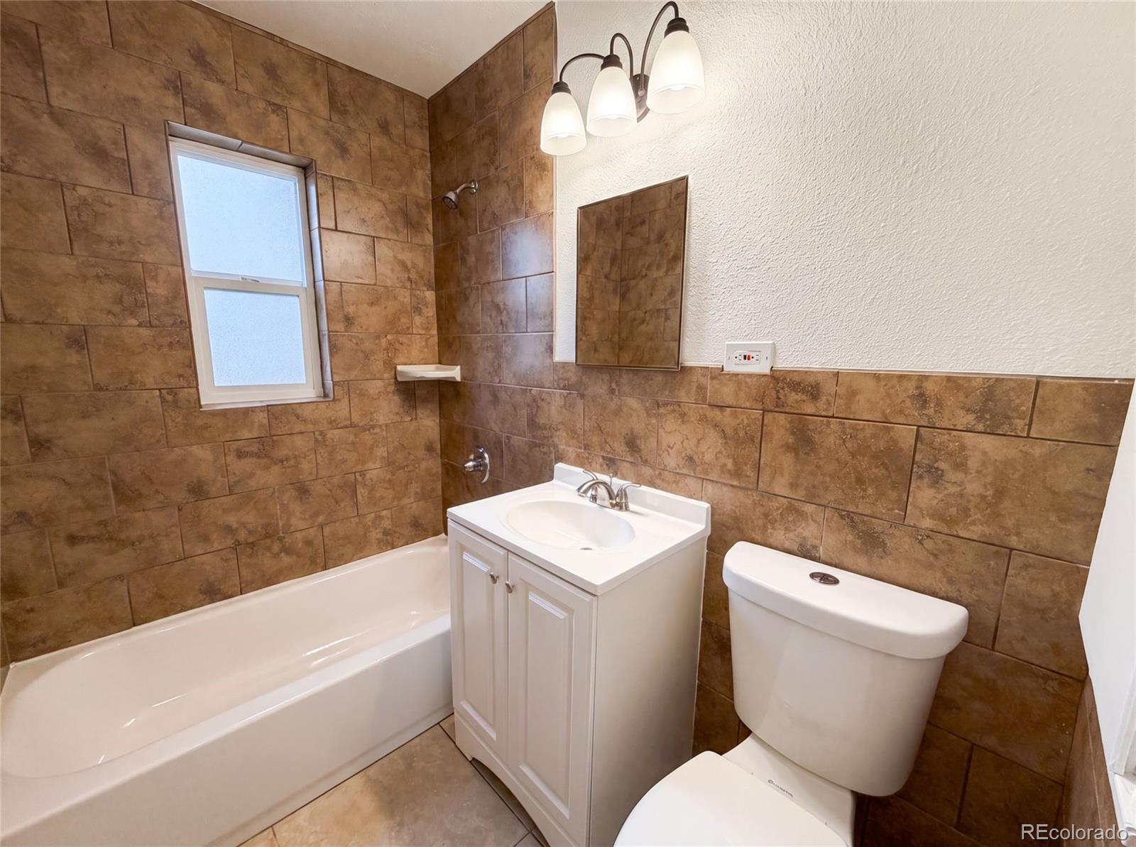 MLS Image #15 for 3570  newport street,denver, Colorado