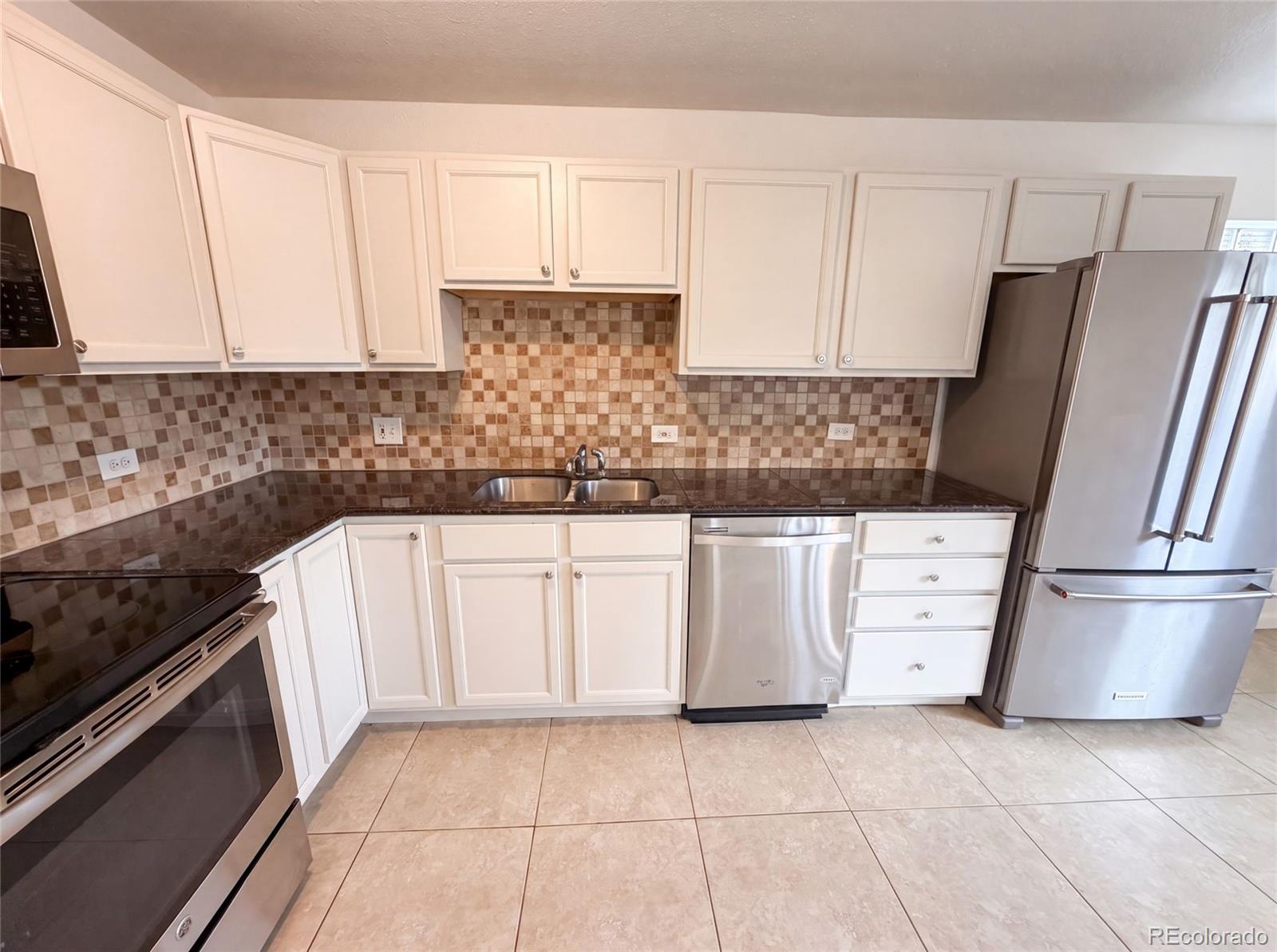 MLS Image #7 for 3570  newport street,denver, Colorado