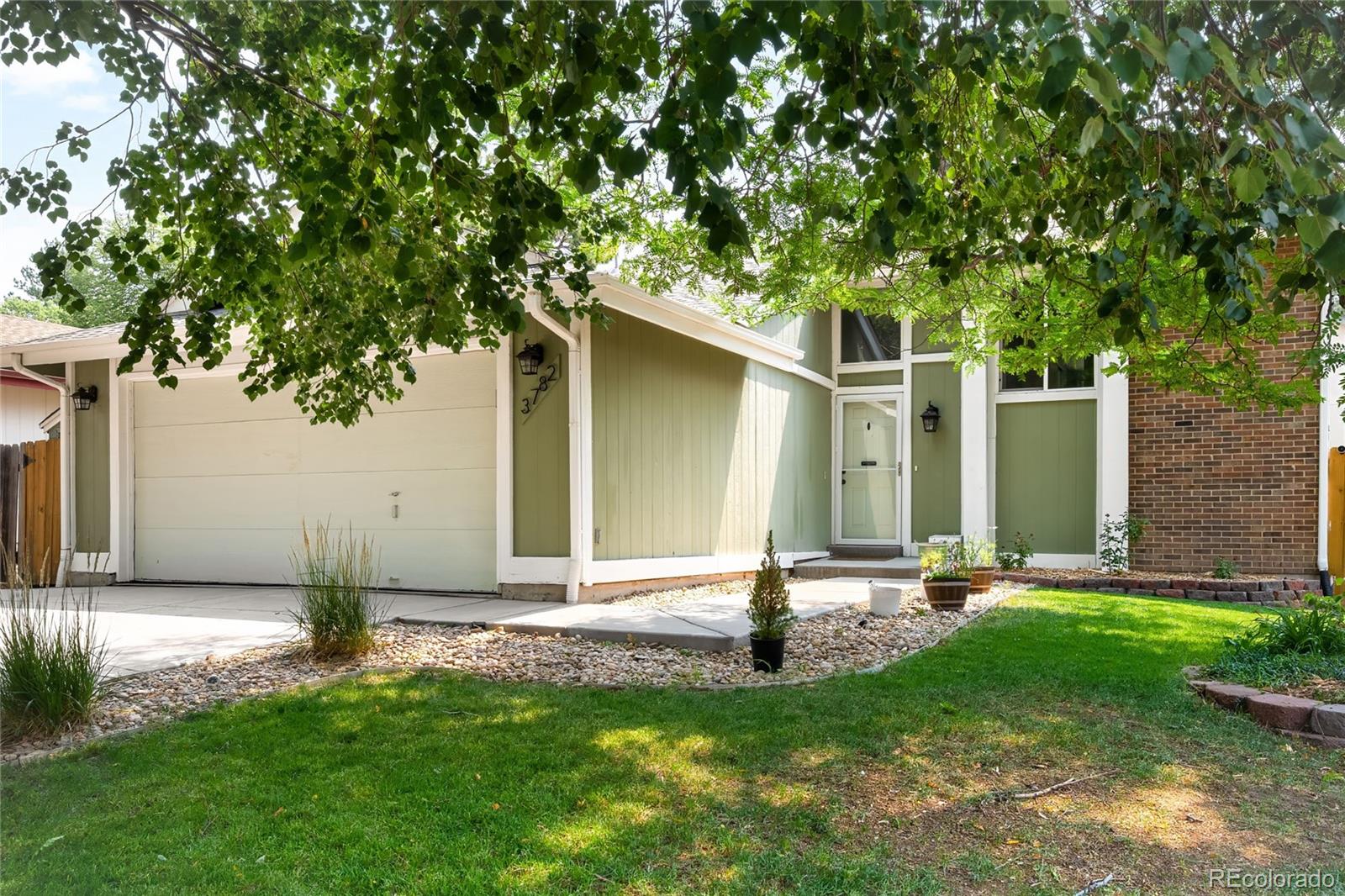 MLS Image #1 for 3782 s ceylon way,aurora, Colorado