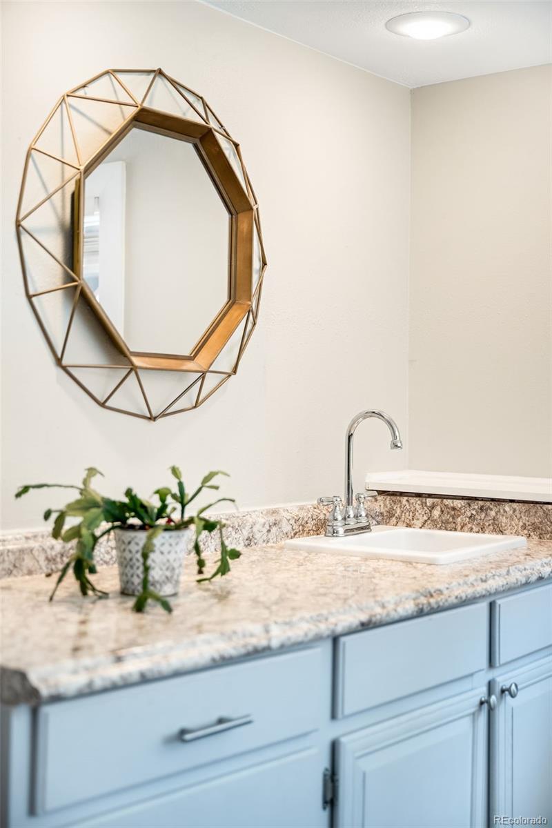 MLS Image #16 for 3782 s ceylon way,aurora, Colorado