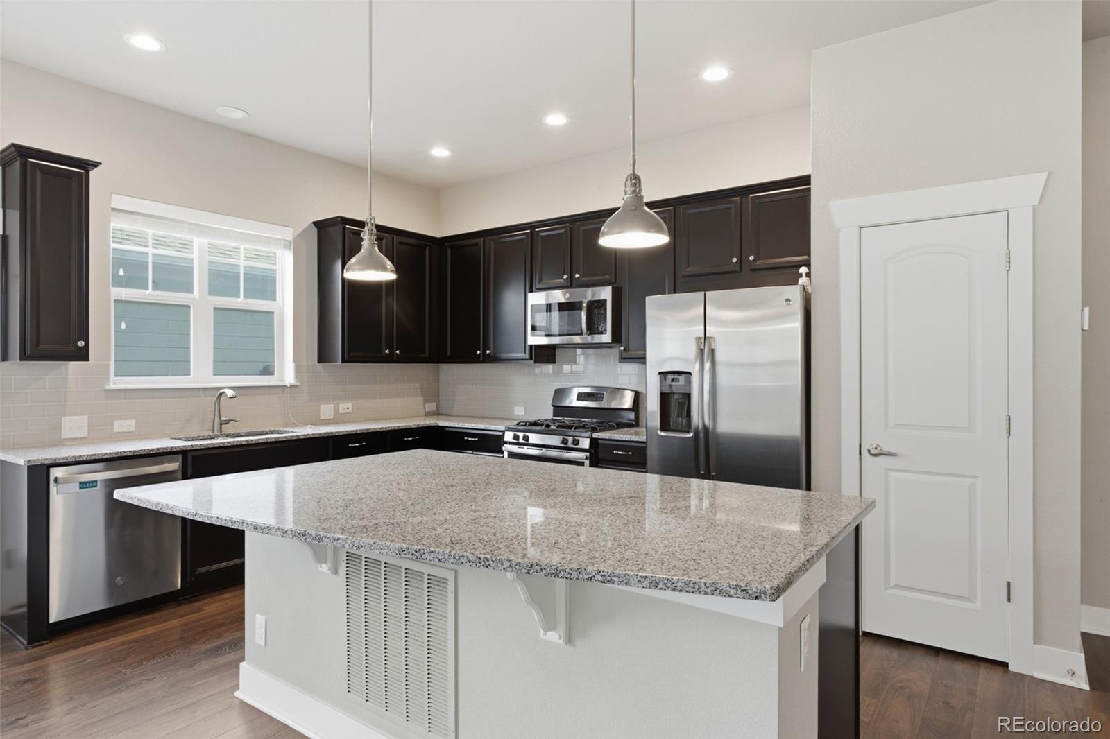 MLS Image #6 for 4958  verbena street,denver, Colorado