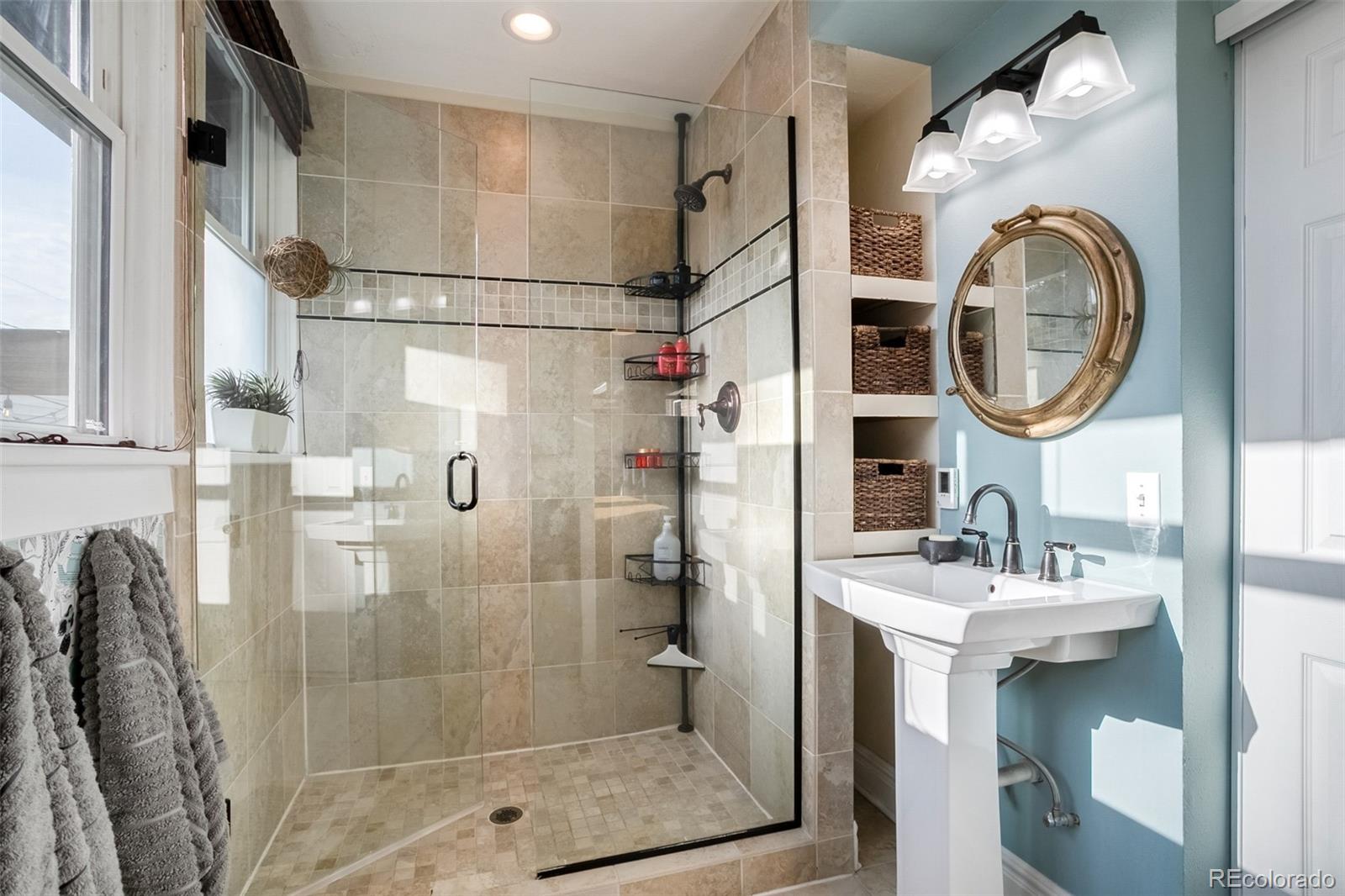 MLS Image #19 for 2621 n elm street,denver, Colorado