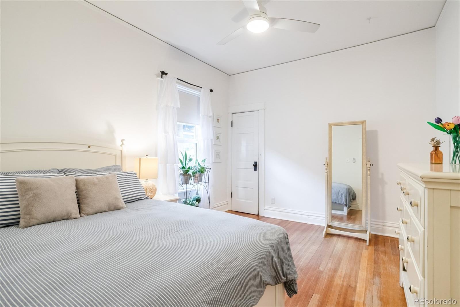 MLS Image #21 for 2621 n elm street,denver, Colorado